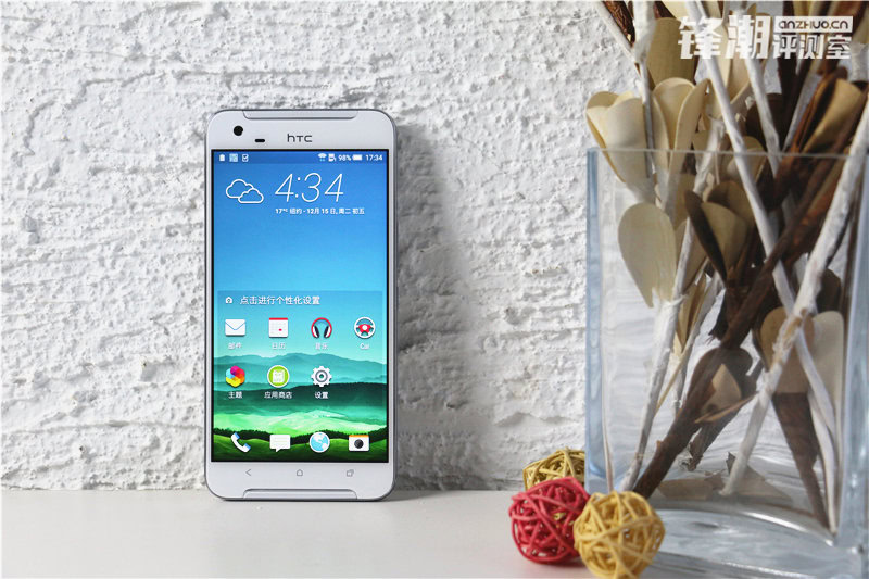 HTC One X9 (2)