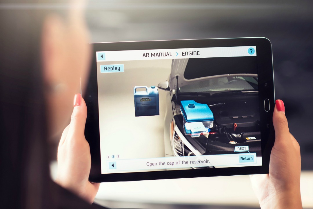 Hyundai's Virtual Guide helps you fix things in your car.