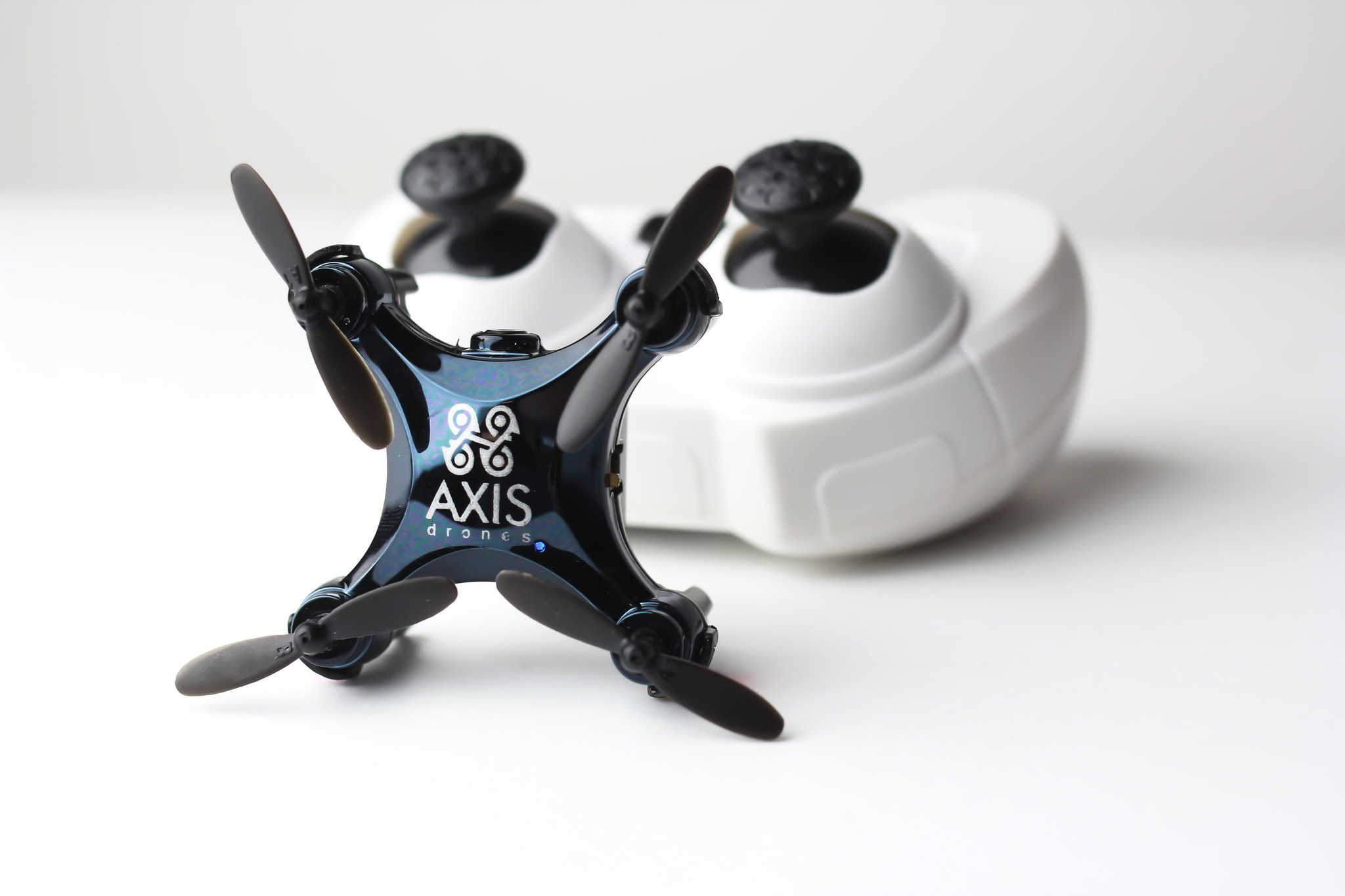 Axis Vidius nano-drone with controller