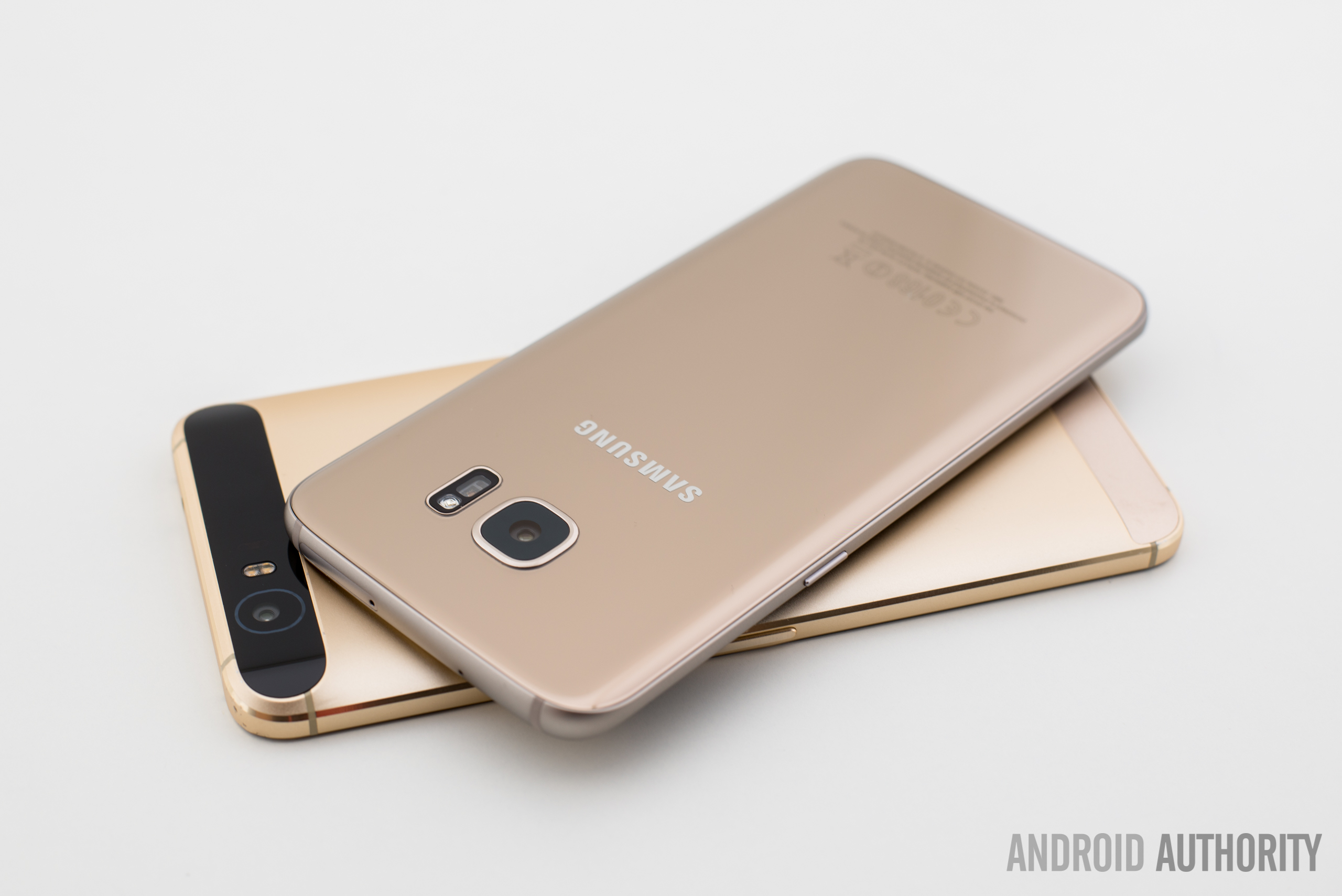 Samsung-Galaxy-S7-vs-Nexus-6P-3
