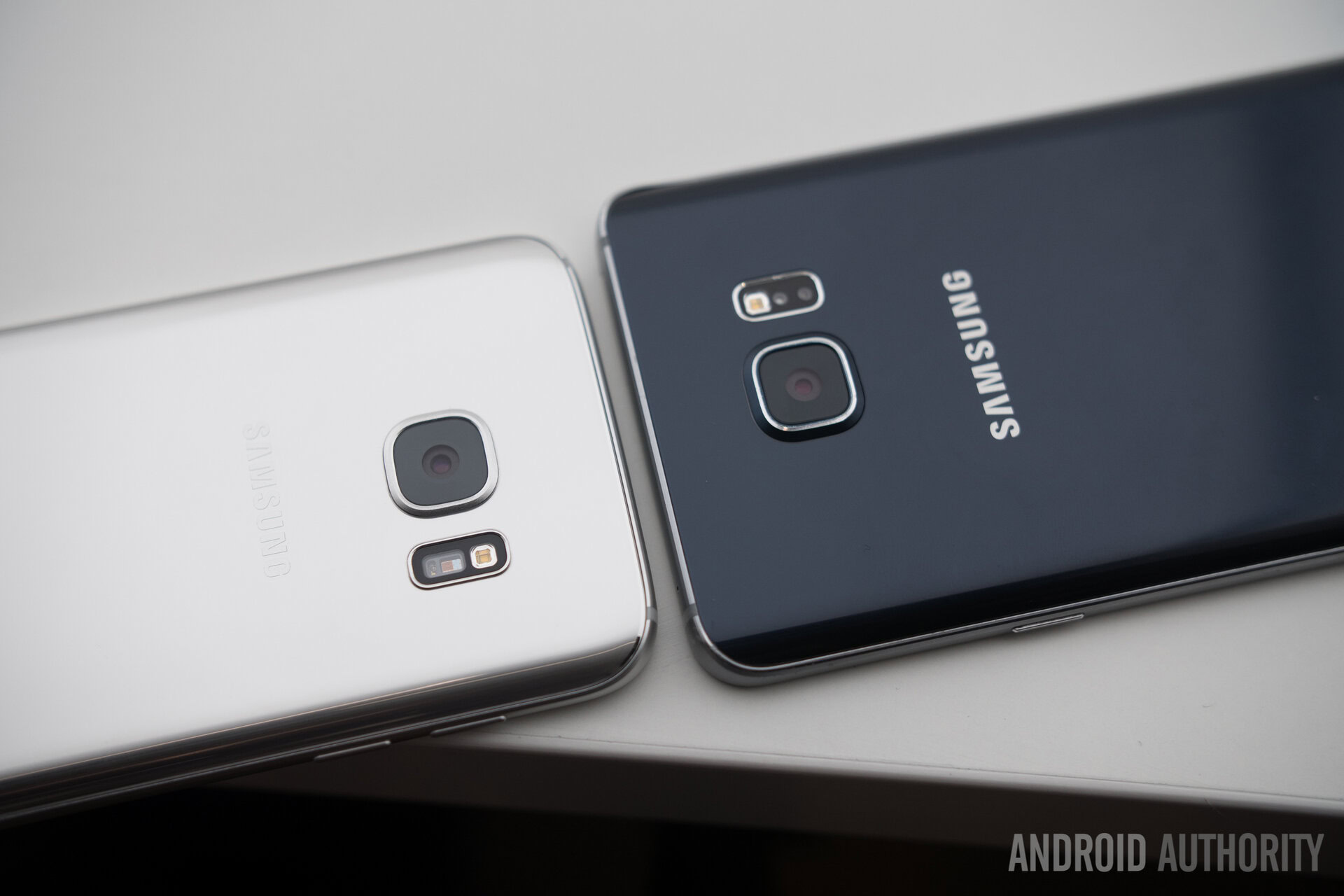 Samsung-Galaxy-S7-vs-Samsung-Galaxy-Note-5-7