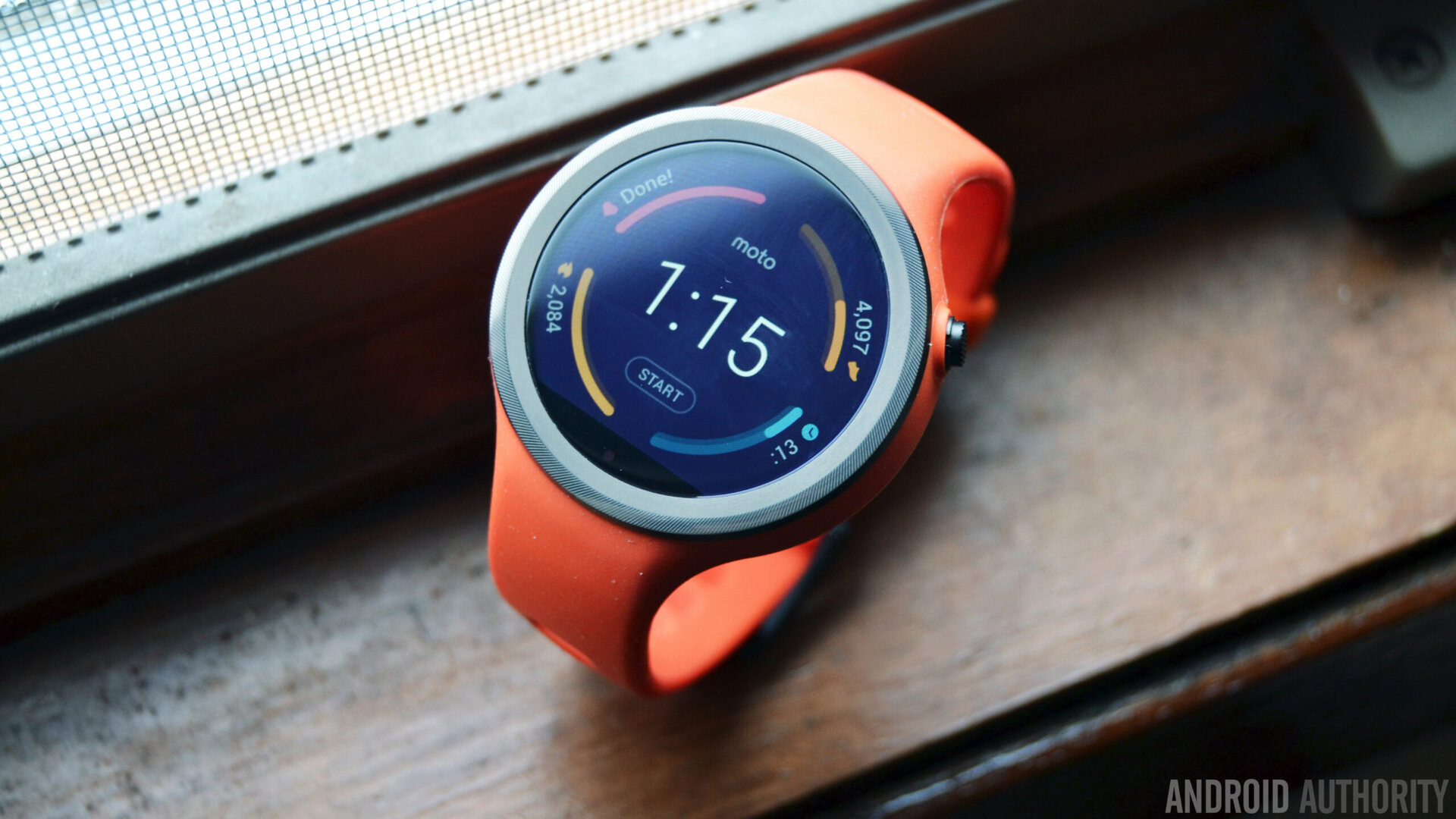 Moto 360 Sport review AA 25