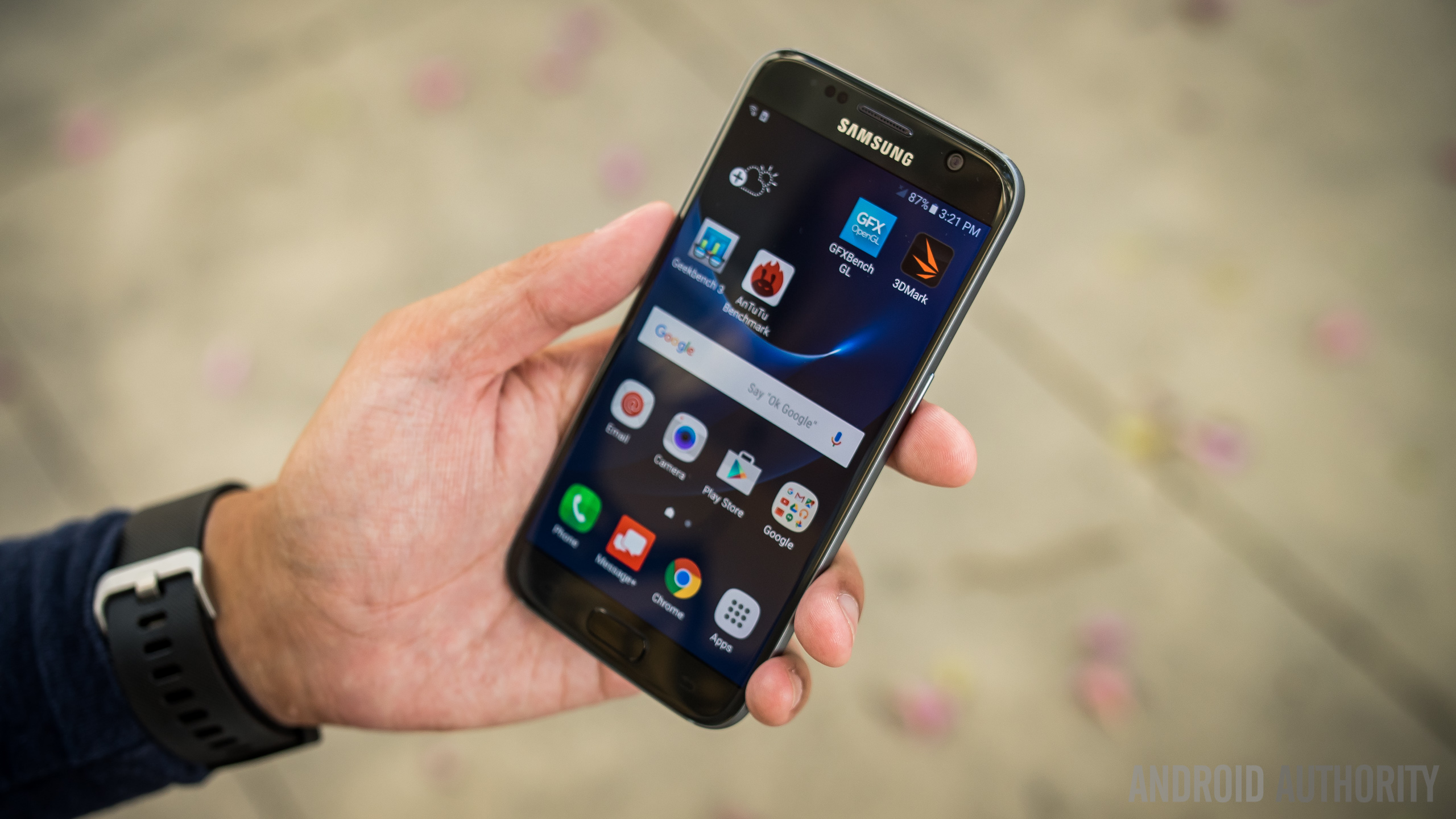 Galaxy S7 display resolution changes after Nougat update, here's how to  change it back