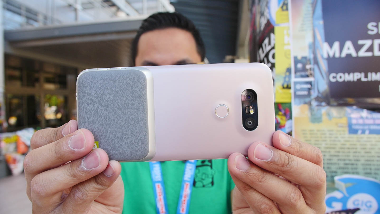thumb lg g5 at sxsw unmarked