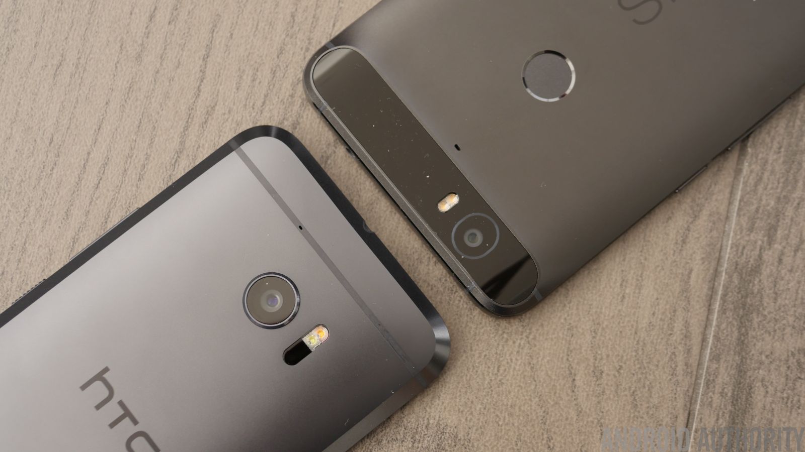 HTC 10 vs Google Nexus 6P (10)