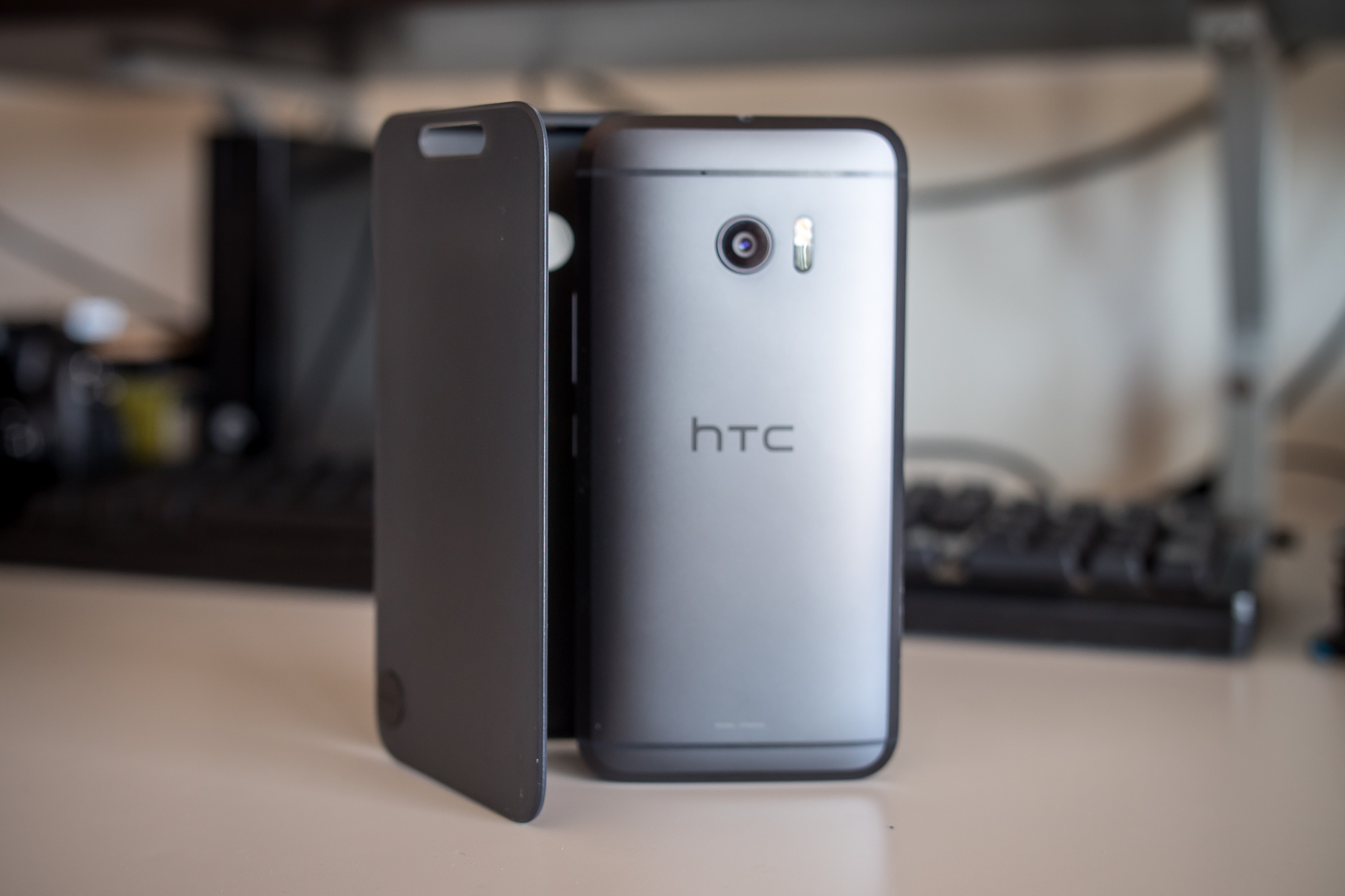 htc 10 ice view case aa (1 of 16)