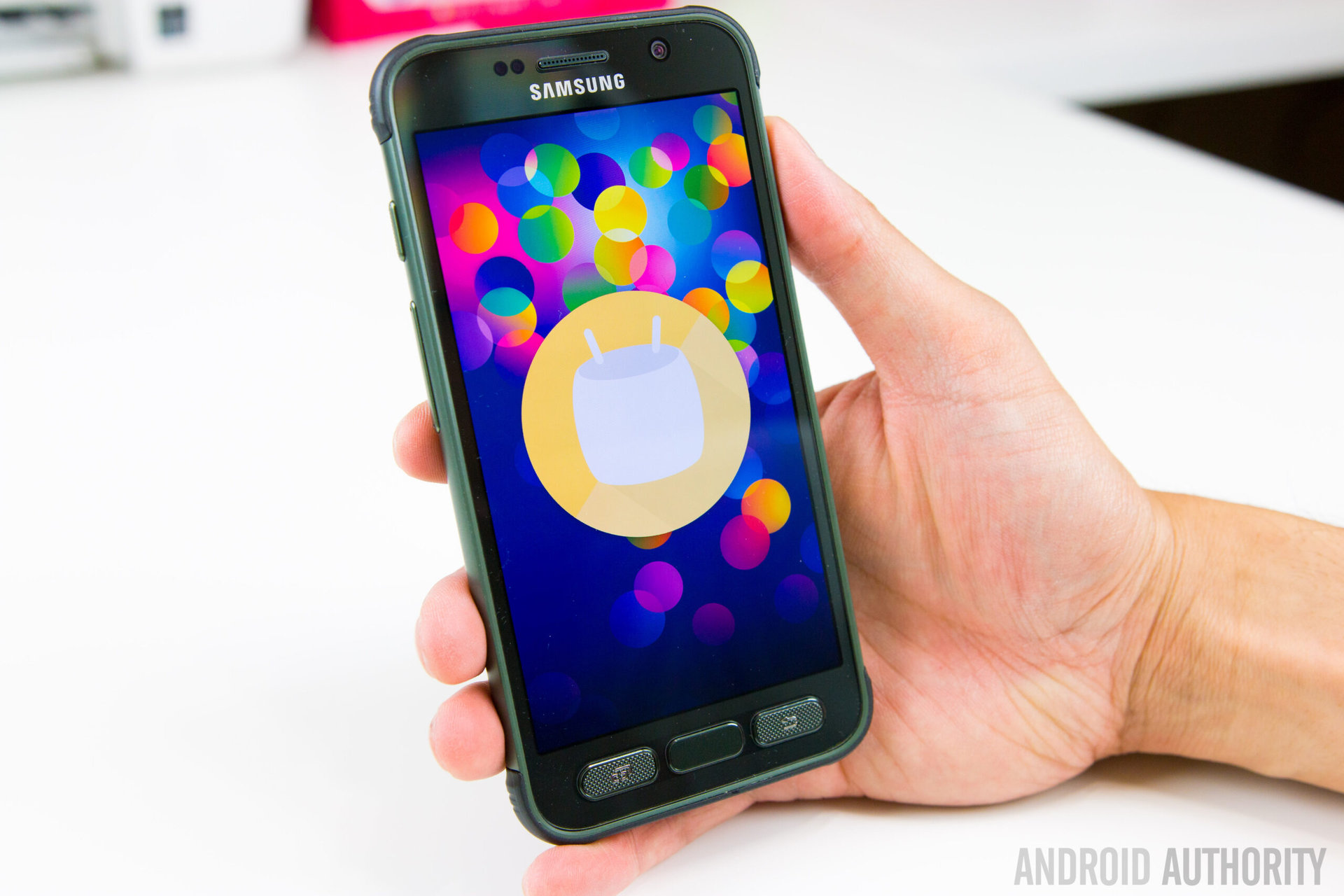 Samsung Galaxy S7 Active-20