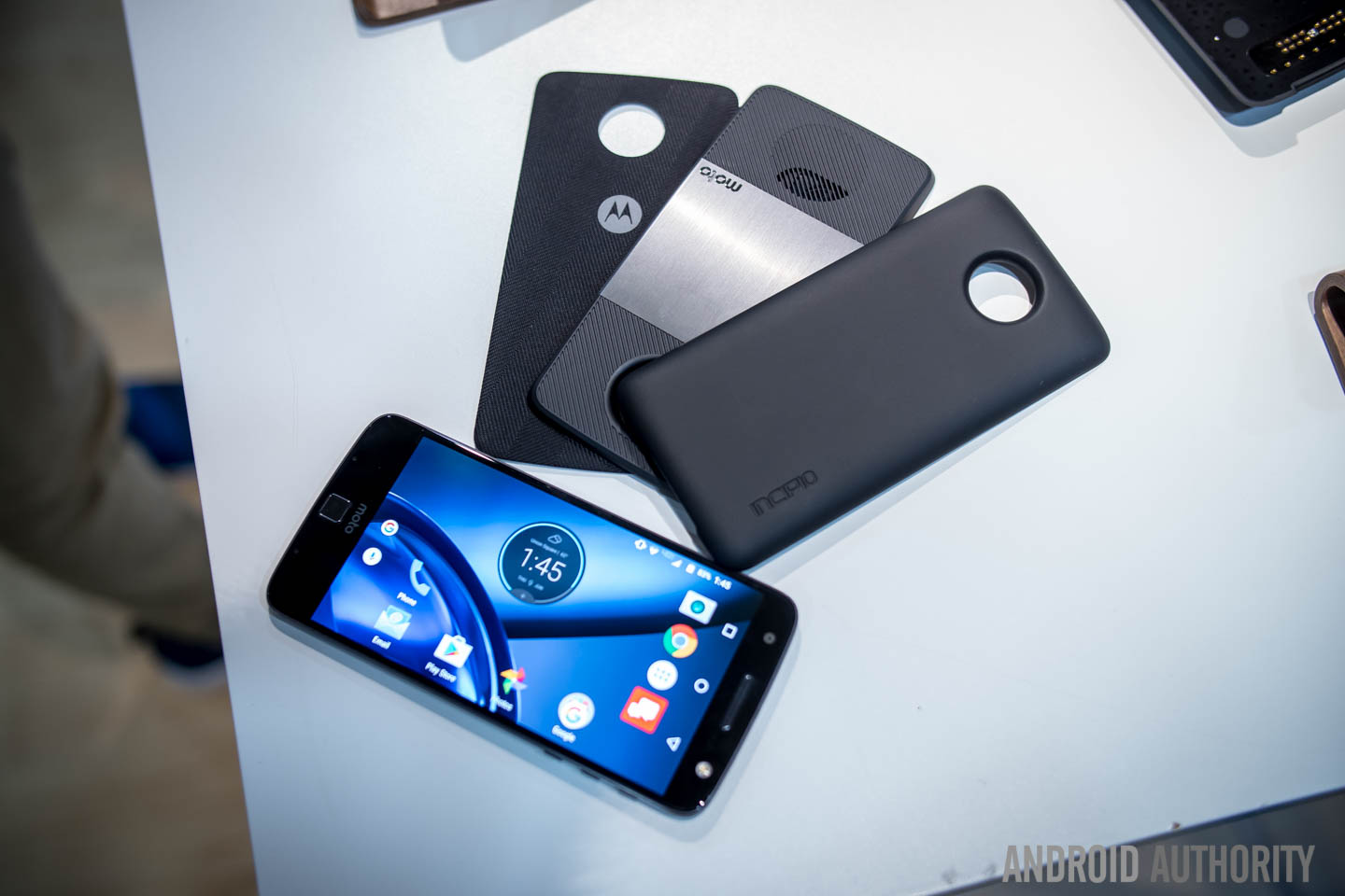 moto z and moto z force lenovo tech world aa-30