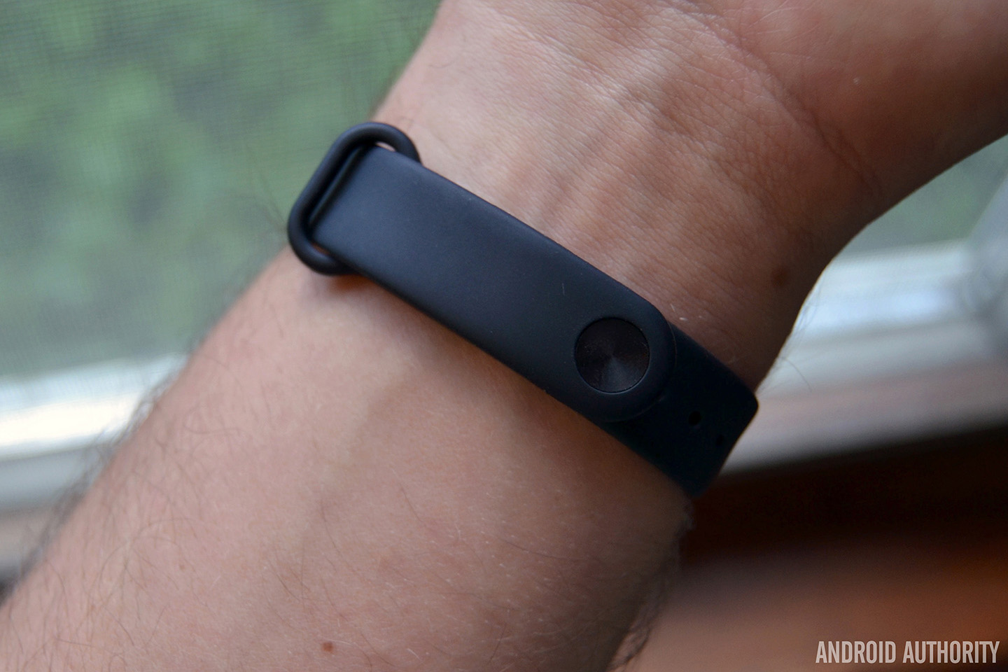 Xiaomi Mi Band 2 review: A super low-cost heart rate fitness band, but it's  got its limits - CNET