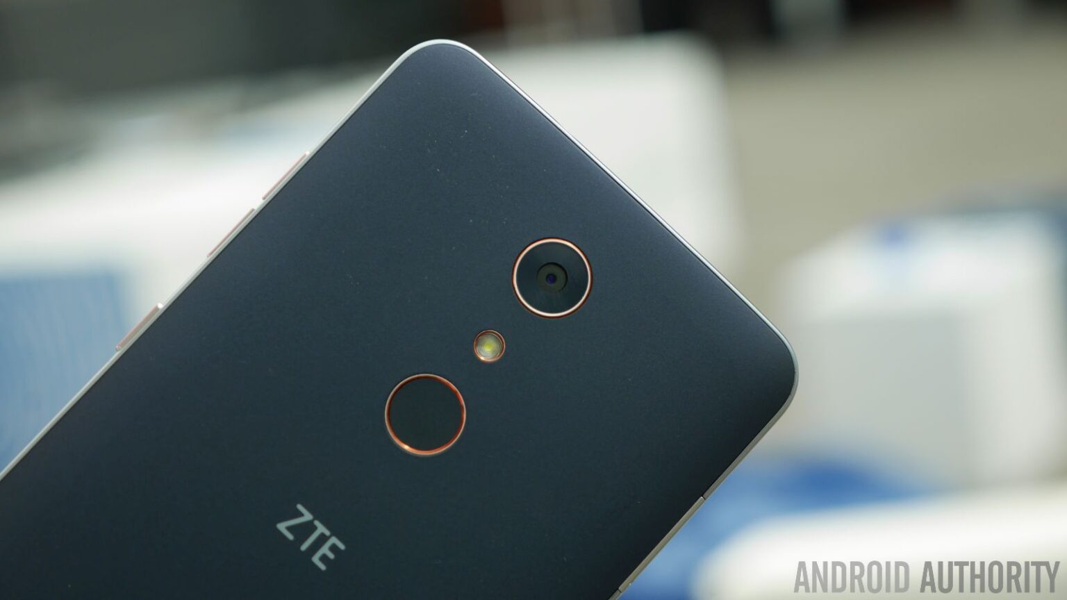 ZTE ZMAX Pro hands on | What is a $100 smartphone like? - Android Authority