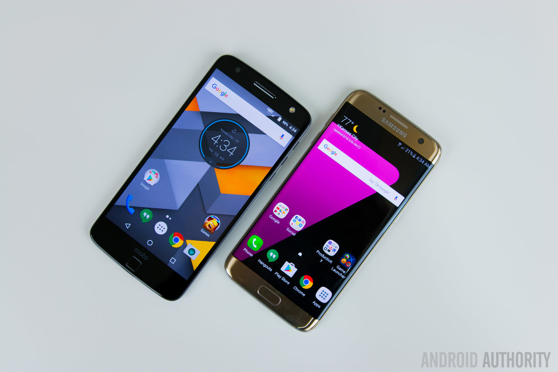 Motorola Moto Z vs Samsung Galaxy S7 Edge-10