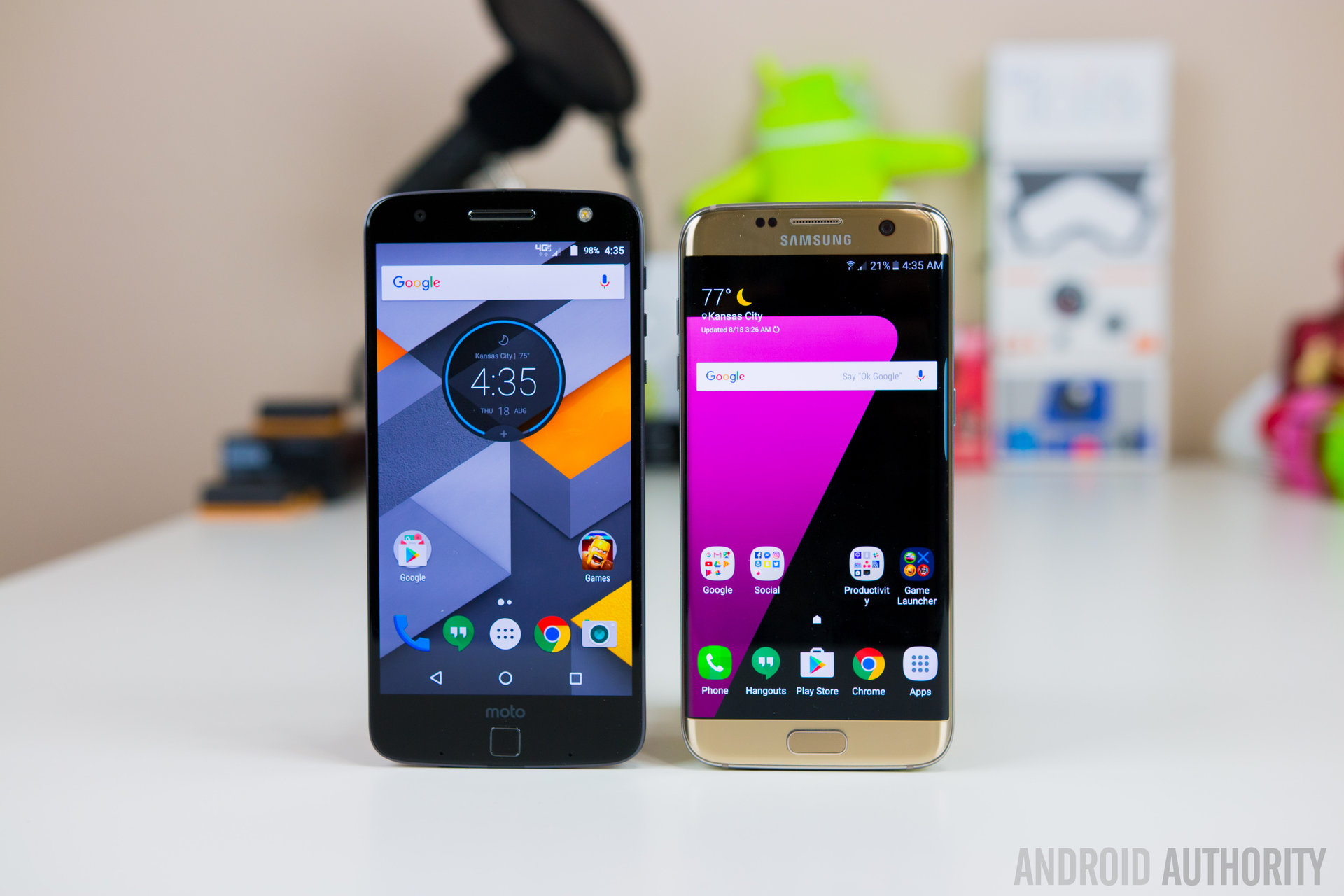 Motorola Moto Z vs Samsung Galaxy S7 Edge-11