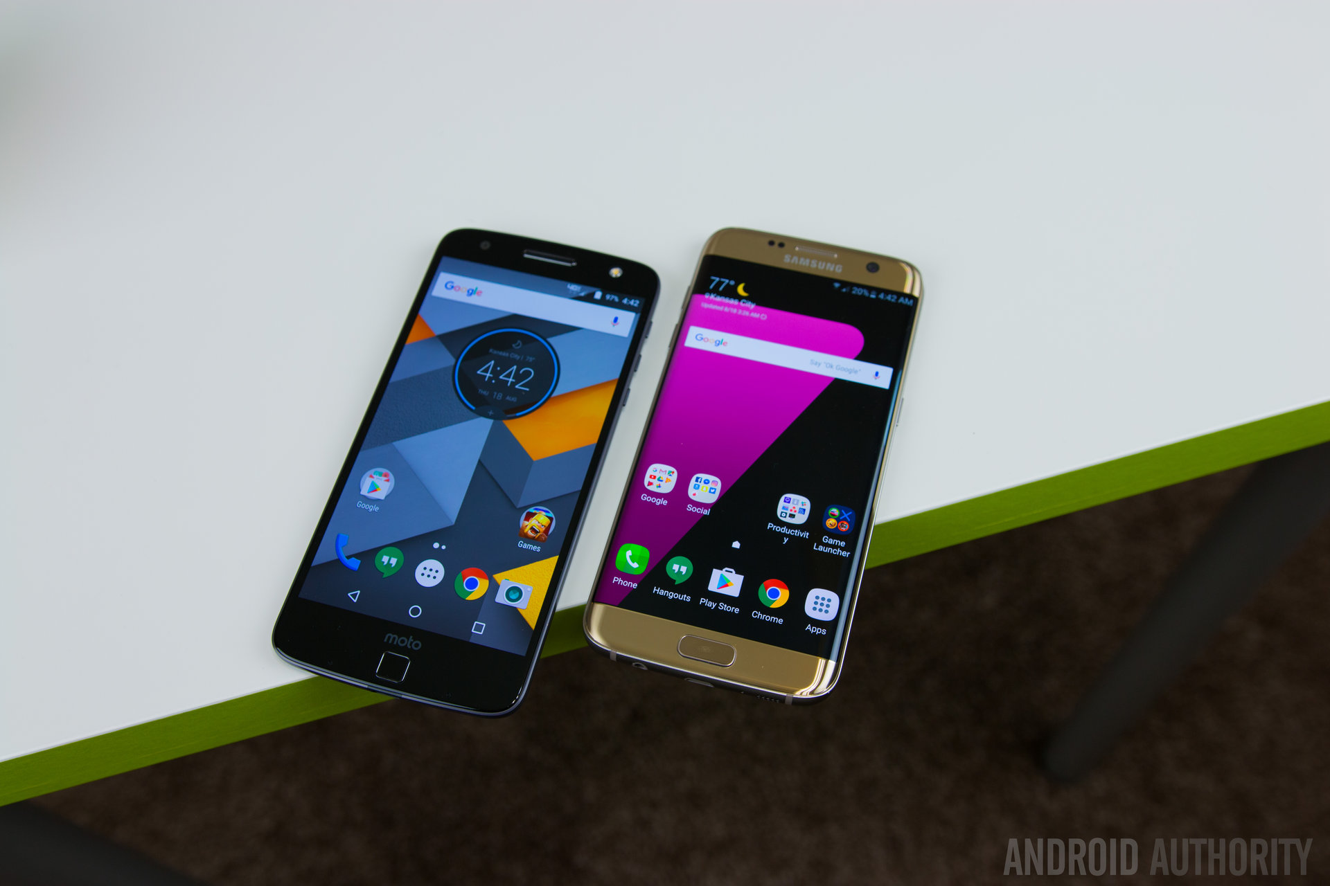 Motorola Moto Z vs Samsung Galaxy S7 Edge-17