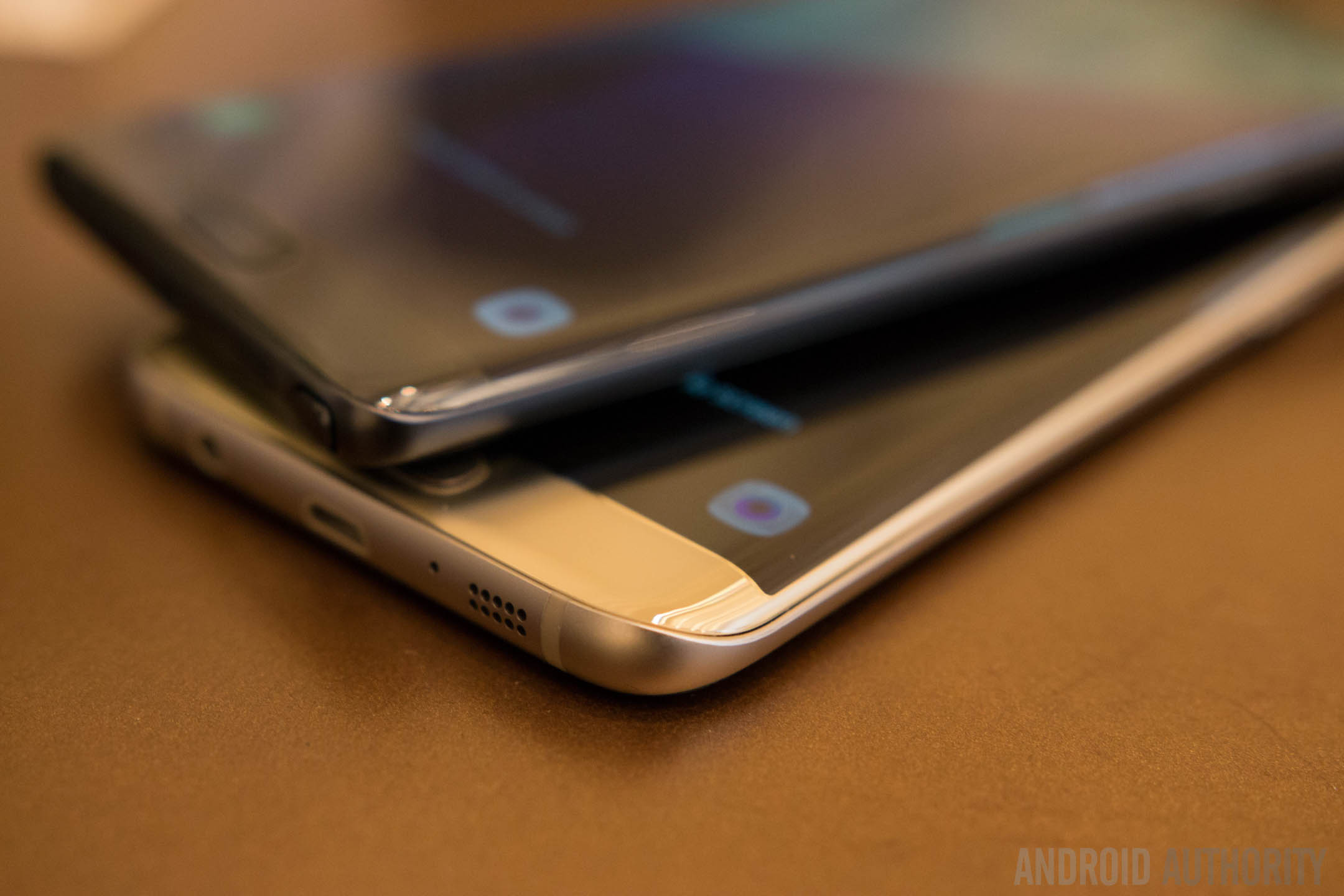 Samsung Galaxy Note 7 vs Samsung Galaxy S7 Edge-4