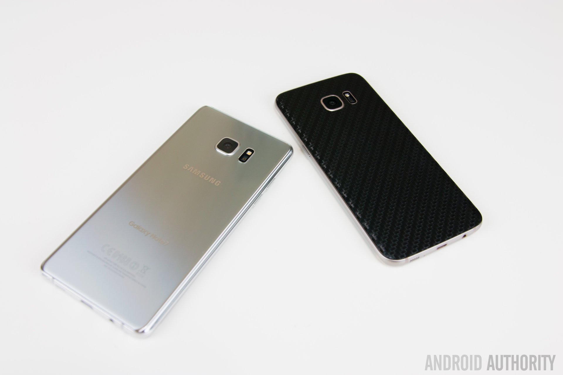 Samsung Galaxy Note7 versus Samsung Galaxy S7 Edge-16