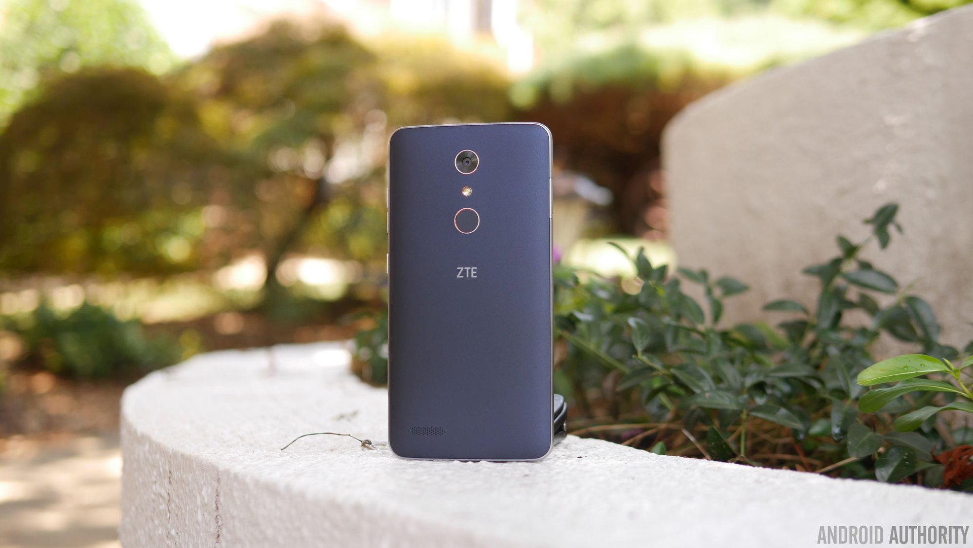 ZTE ZMAX Pro Review 1