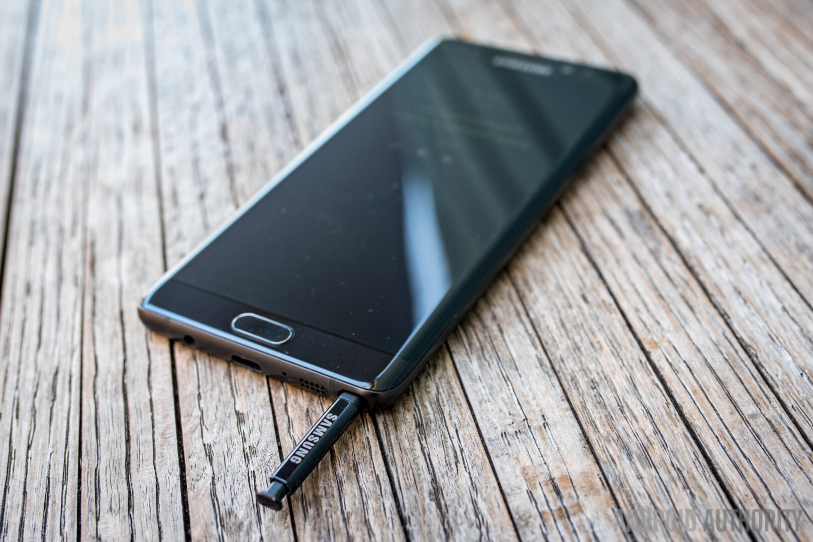 Samsung permanently discontinues the Galaxy Note 7, $17 billion in ...