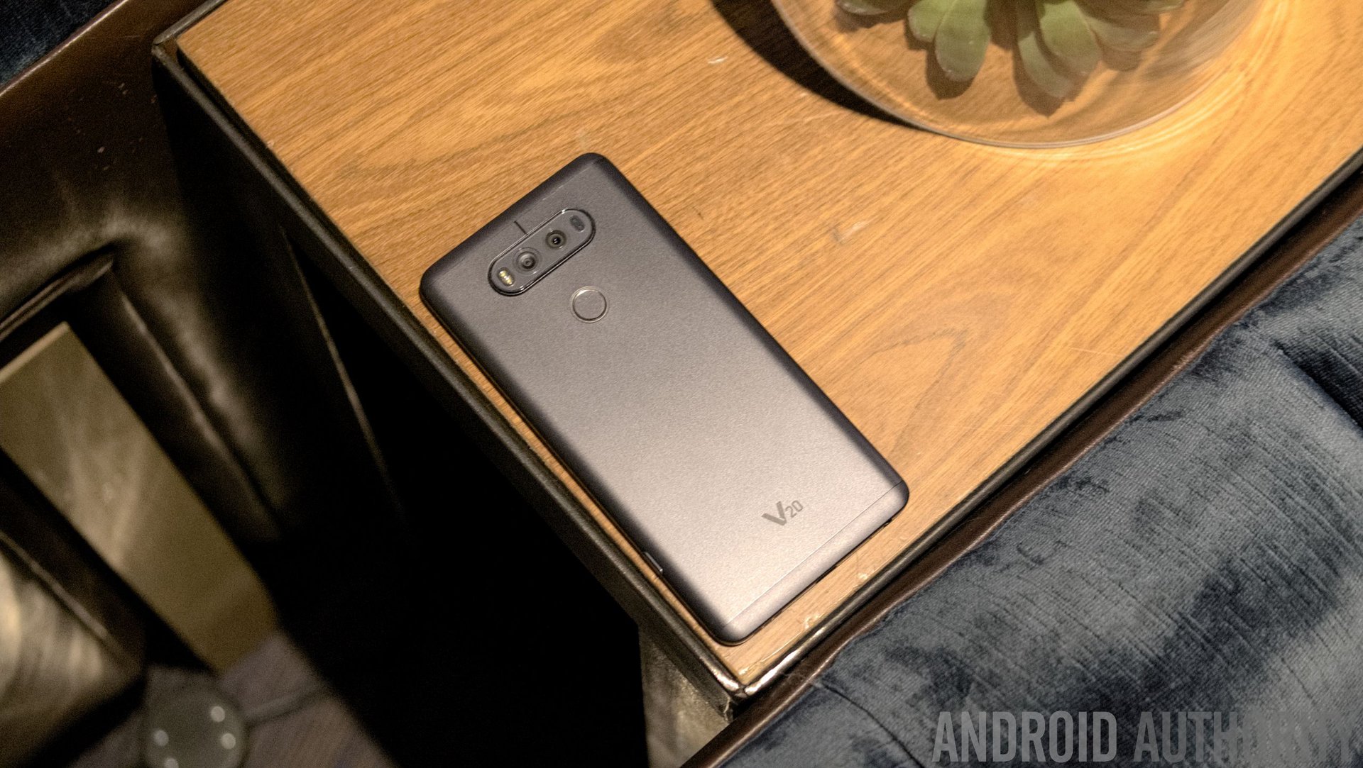 LG V20 hands on 35