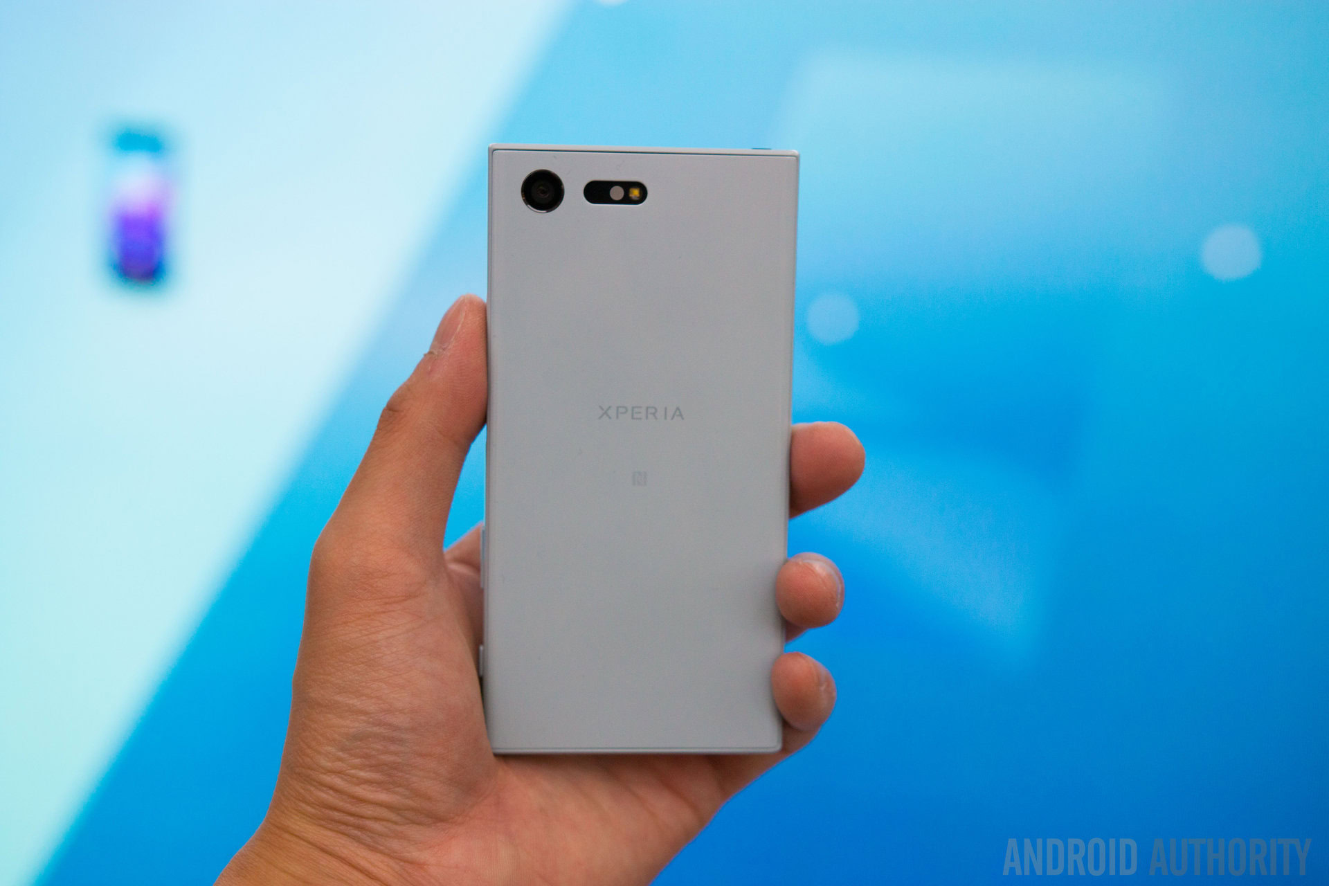 Sony Xperia X Compact Hands On-3