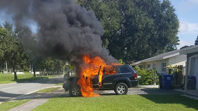 galaxy note 7 blows up jeep