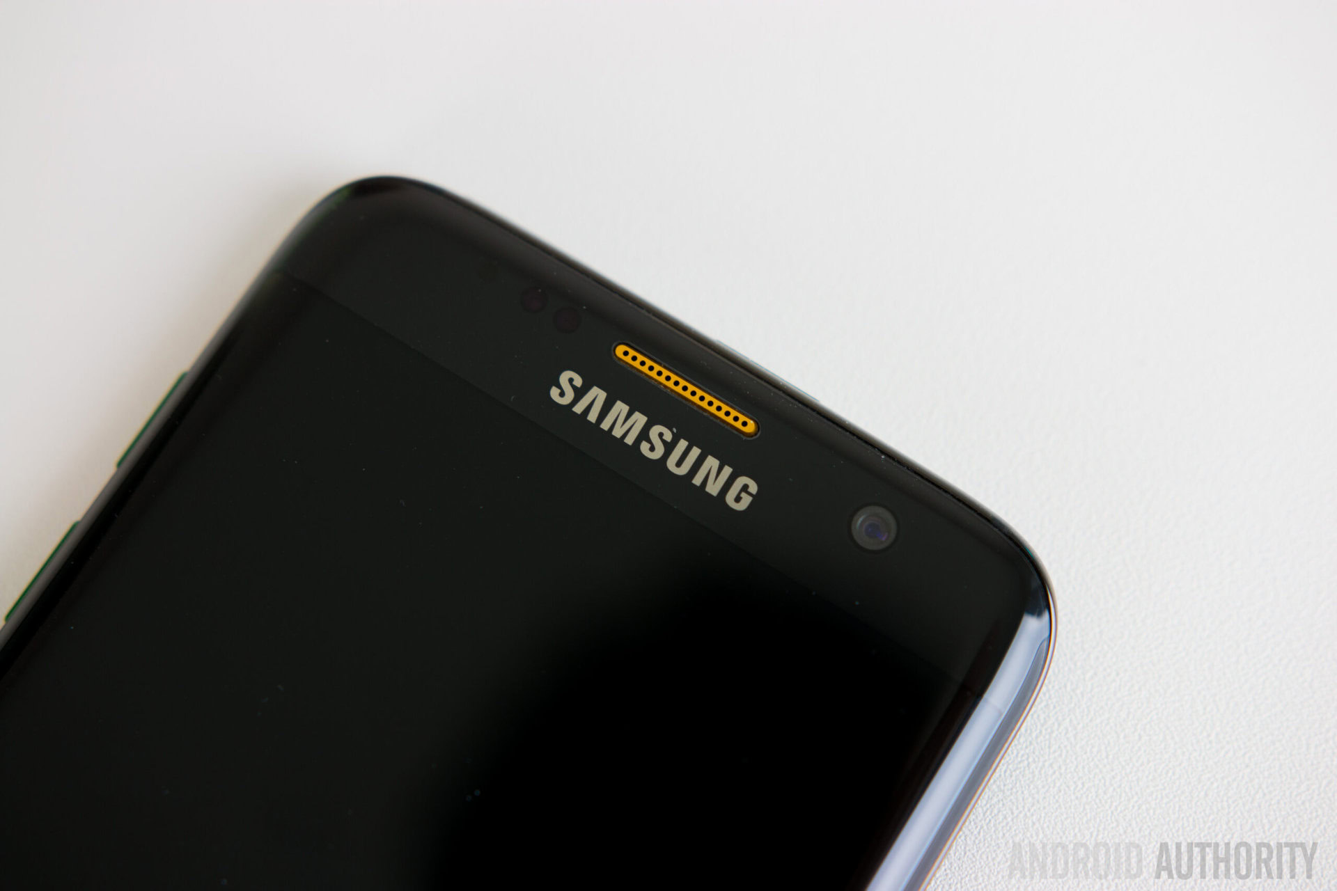 Samsung Galaxy S7 Edge Olympic Edition-13
