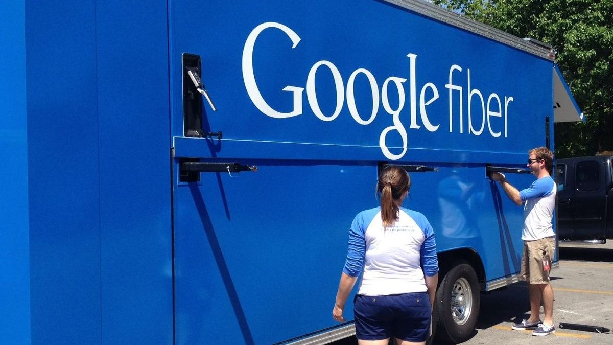 google-fiber-truck