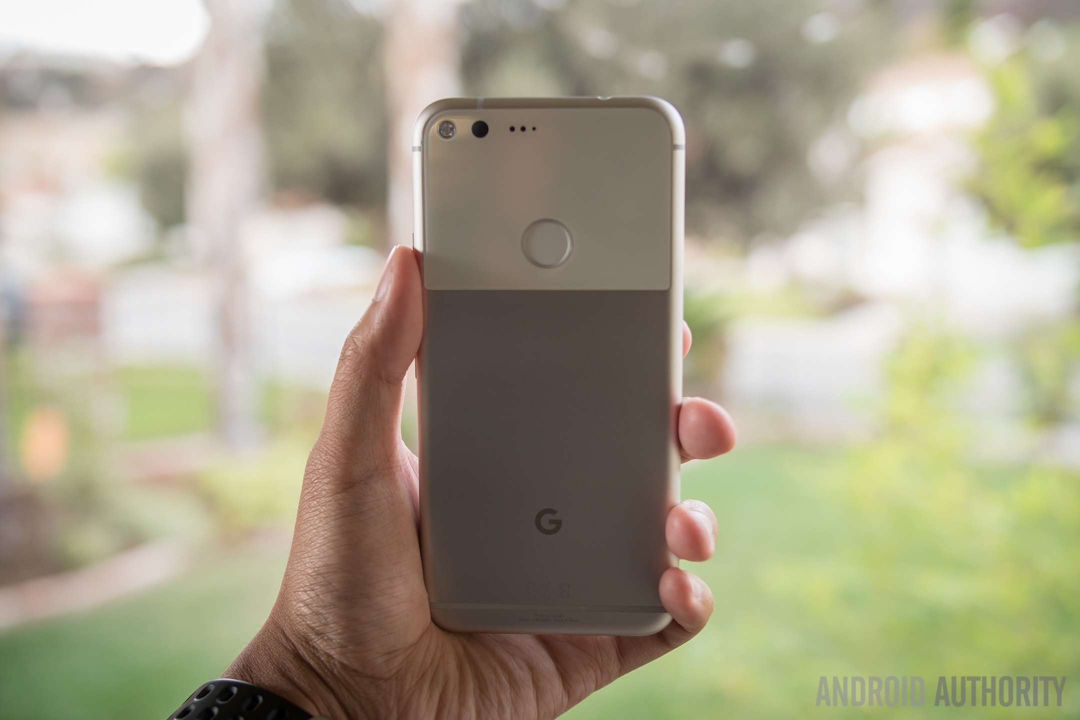 google pixel xl initial review aa (34 of 48) back featured