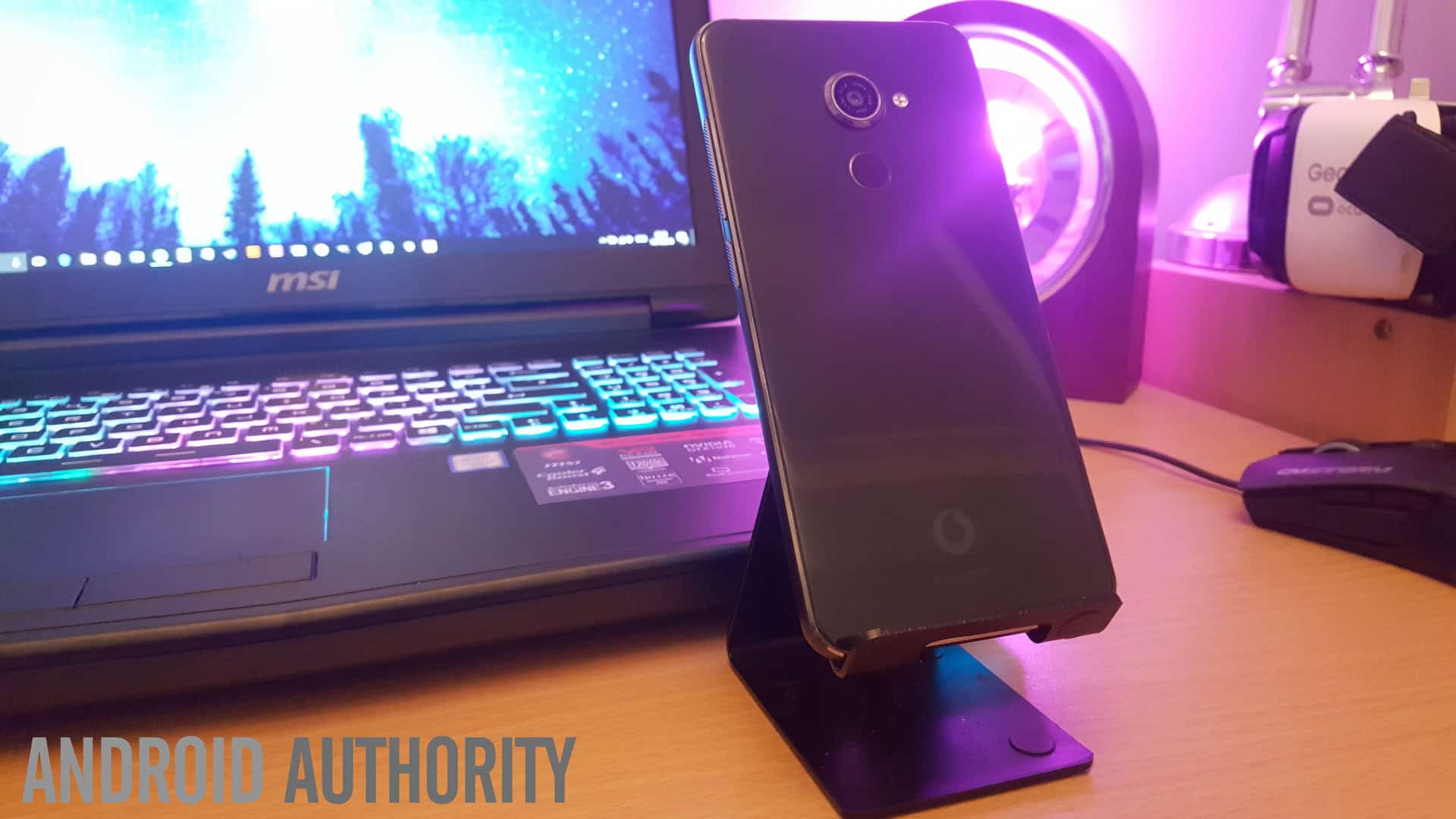 sp7-desk-purple