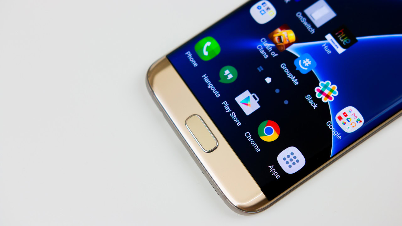 Samsung Galaxy S7 Edge showing screen - Galaxy S downgrades