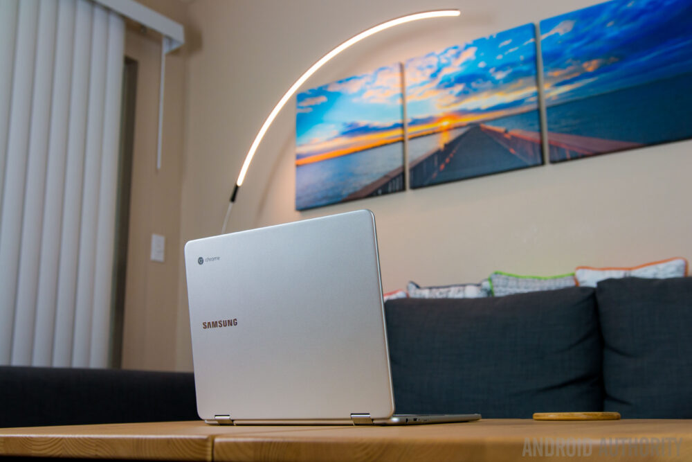 ASSISTANT GOOGLE CHROMEBOOK visual data 2