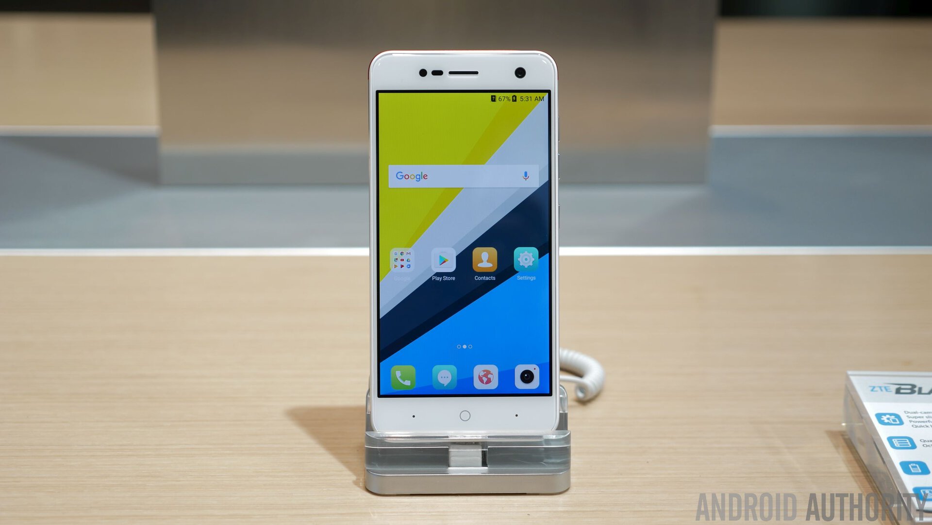 iPhone12 mini & ZTE Blade V8