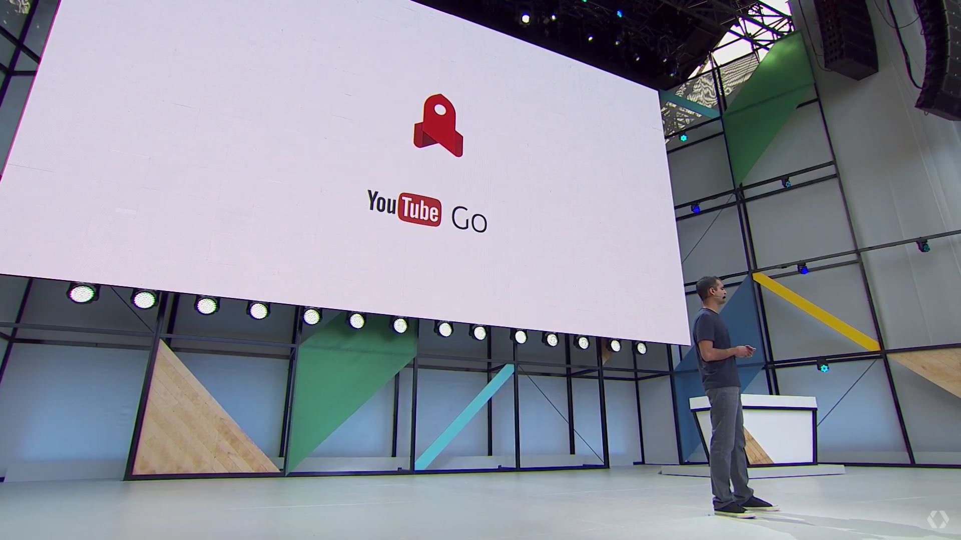 El logotipo de YouTube Go en Google I/O 2017.