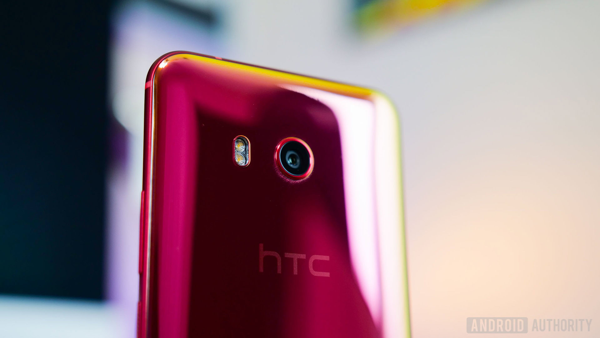 HTC U12