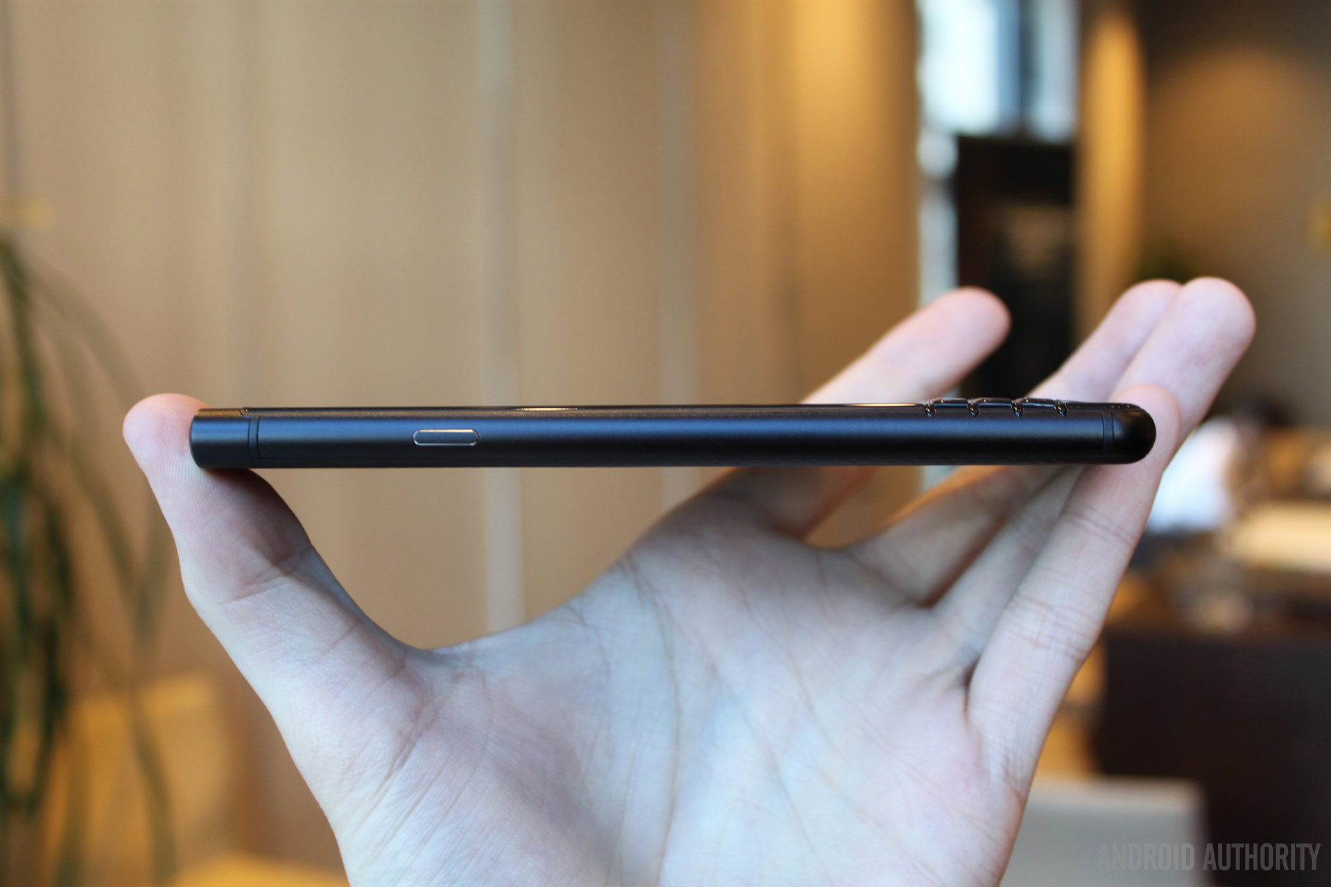 BlackBerry unveils KEYone Black Edition: a faster, more stylish