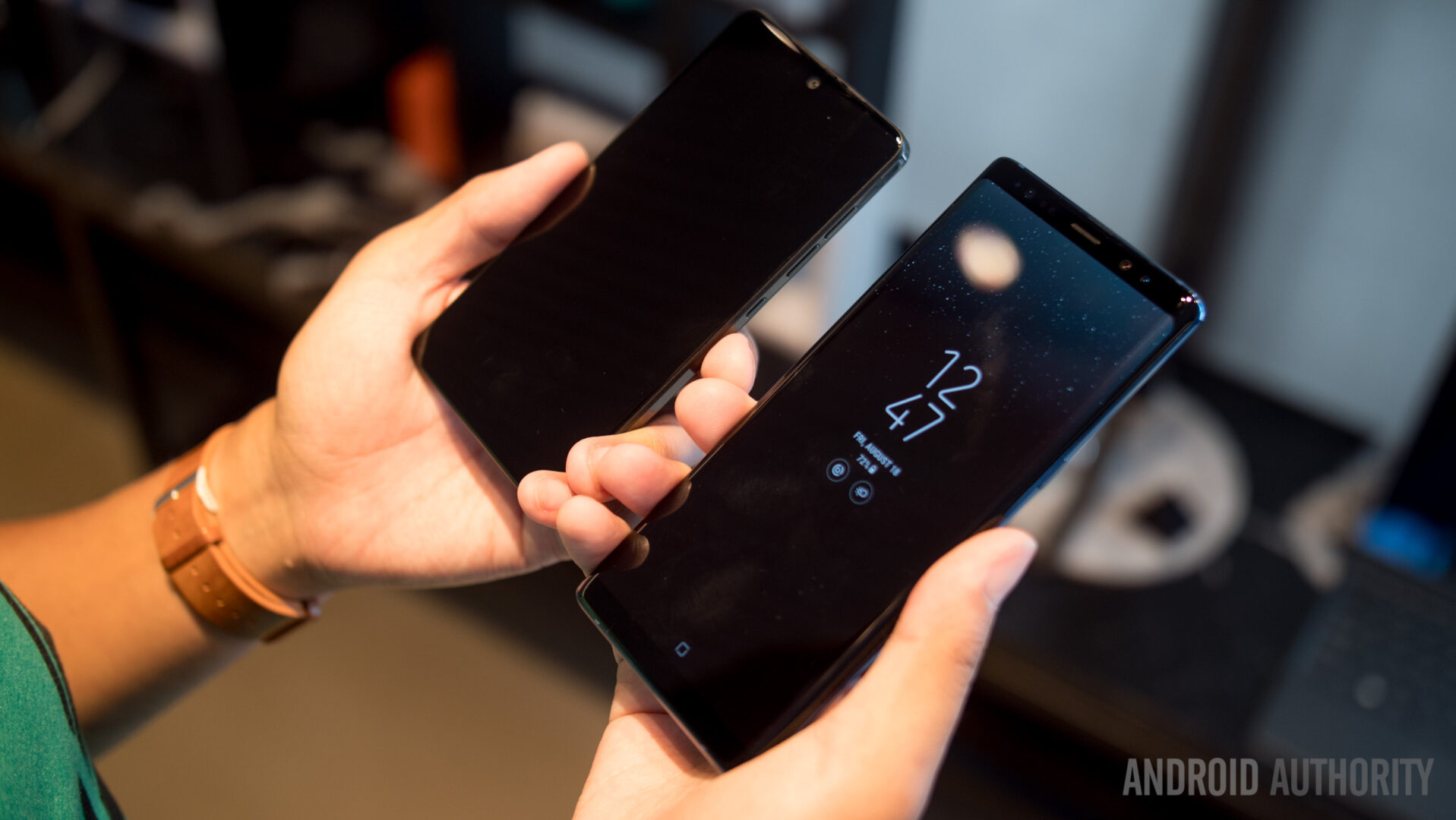 Samsung Galaxy Note 8 vs Essential Phone - Android Authority