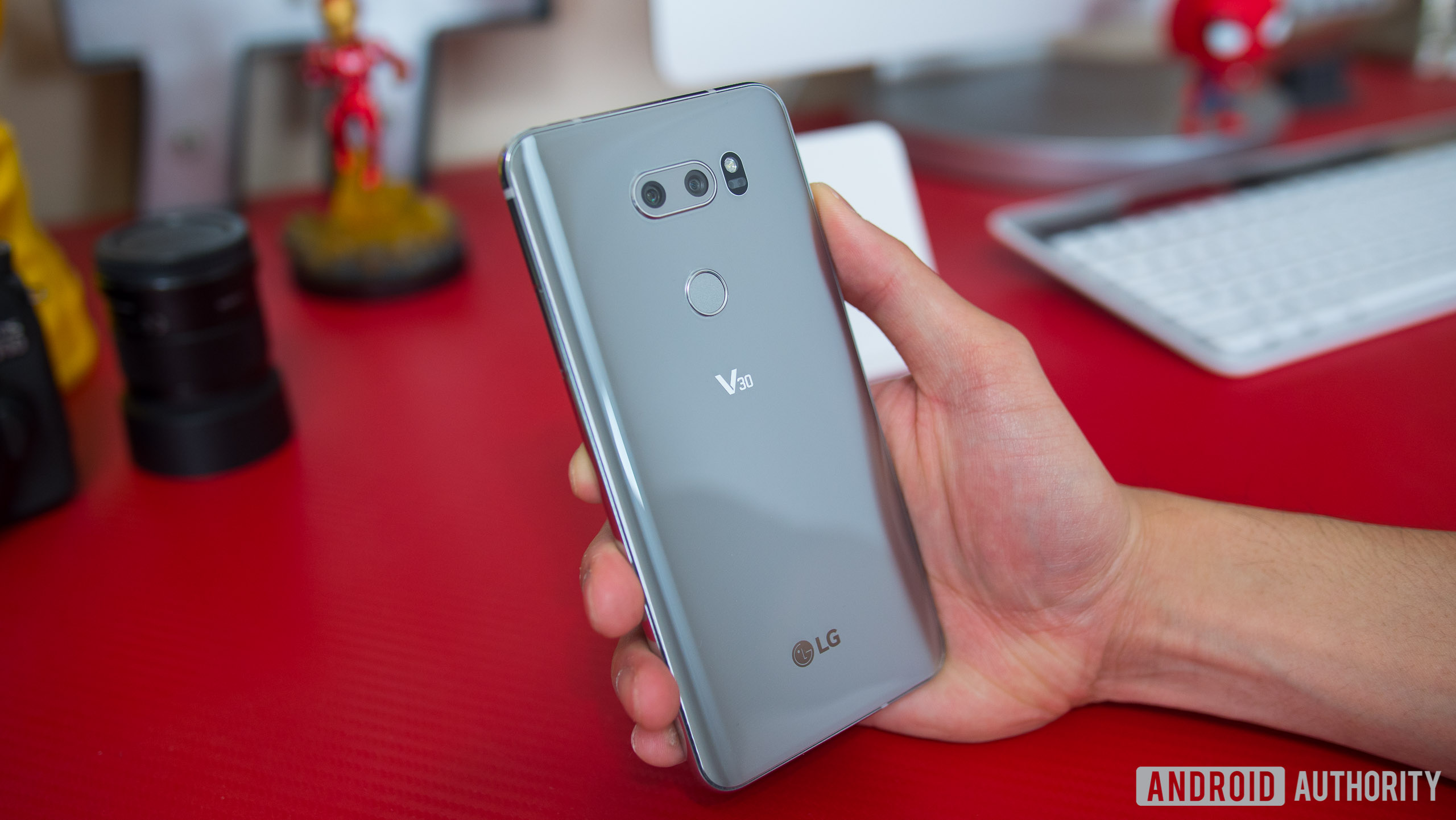 Top 3 excuses for ditching the heapdhone jack: Image of LG V30 in the hand. 