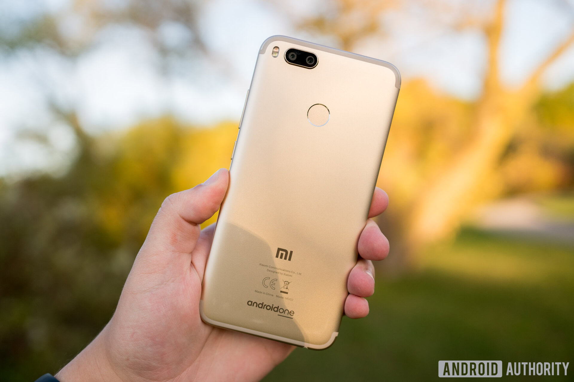 Xiaomi 12 золотой