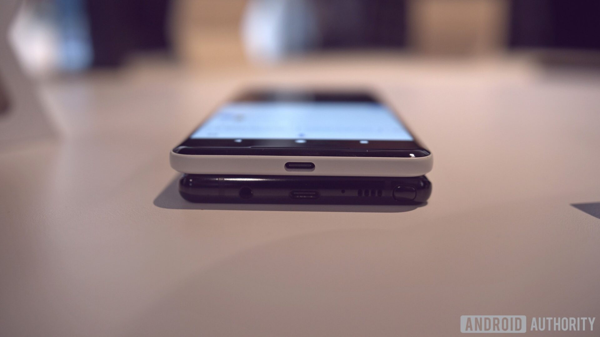 Google Pixel 2 XL vs Samsung Galaxy Note 8: The flagship battle ...