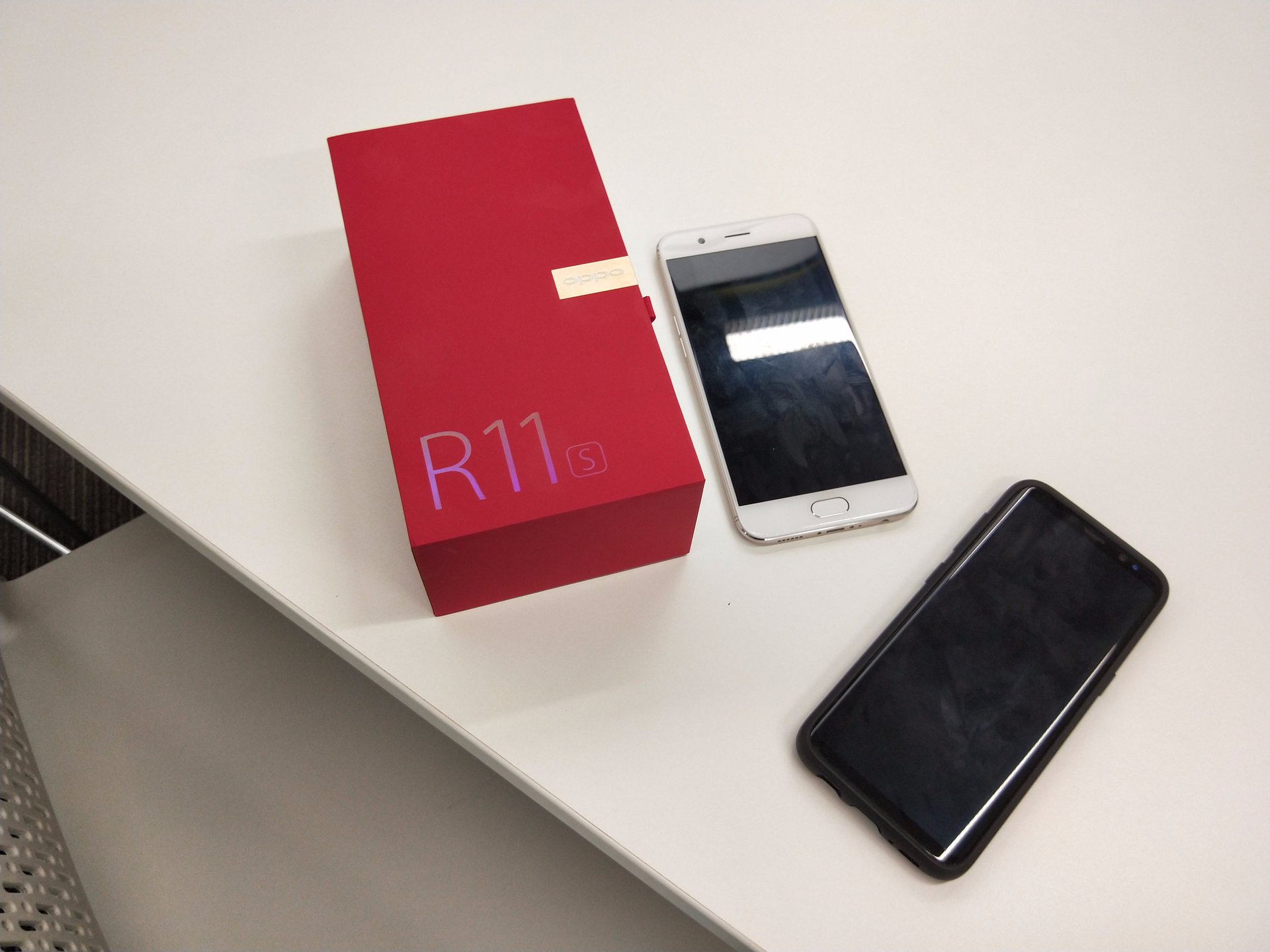 OPPO R11s hands-on - Android Authority