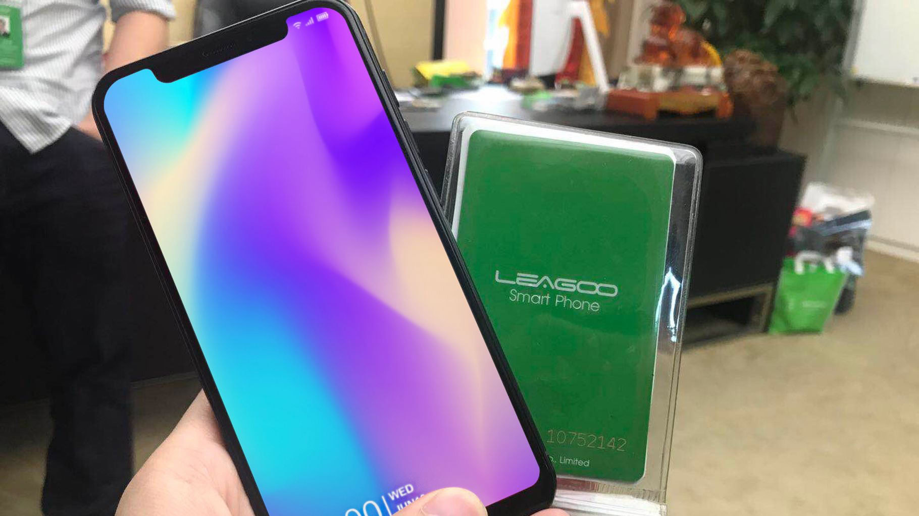 The Leagoo S9.