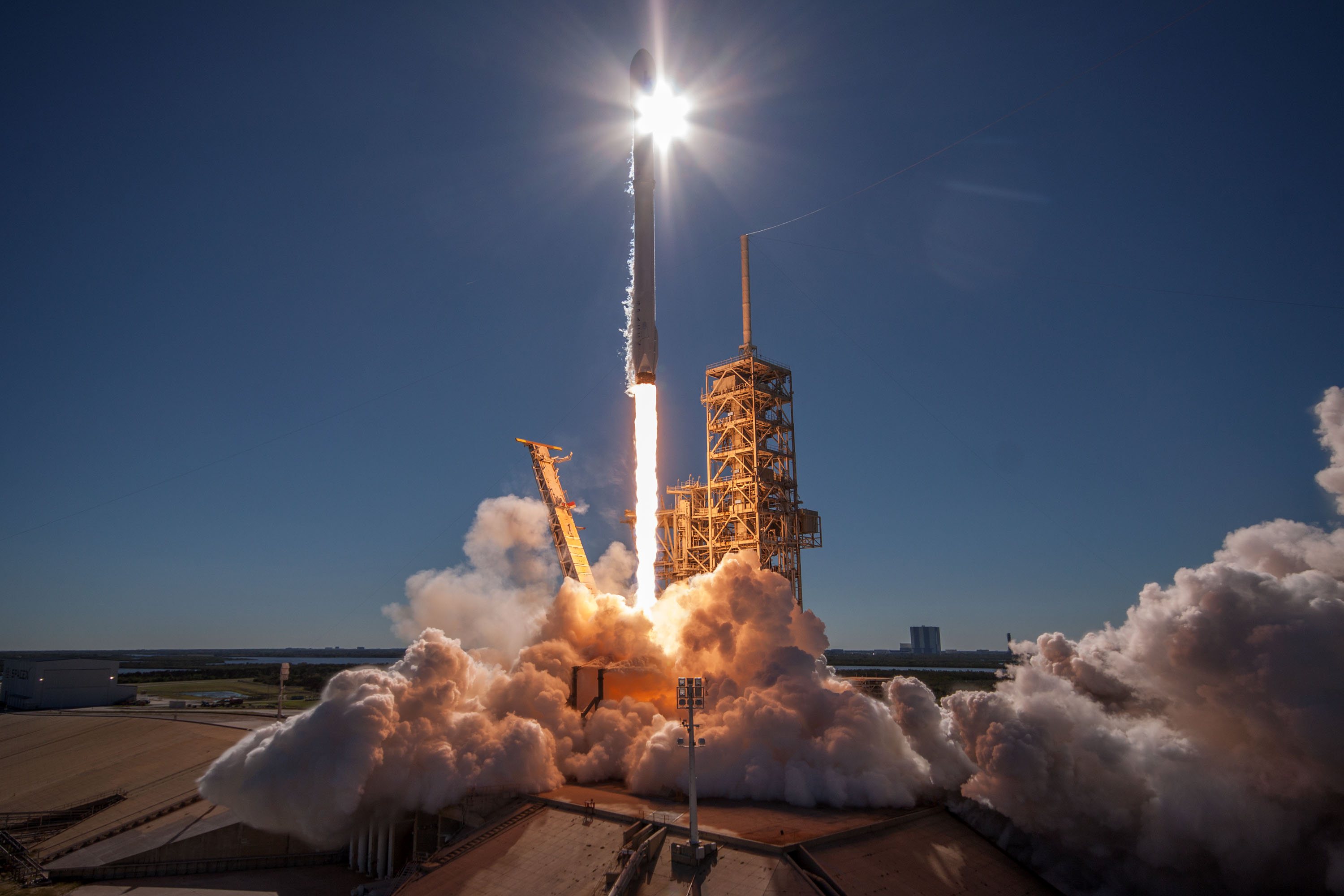 SpaceX fans, here are 30 hi-res wallpapers for your phone or PC - Android  Authority