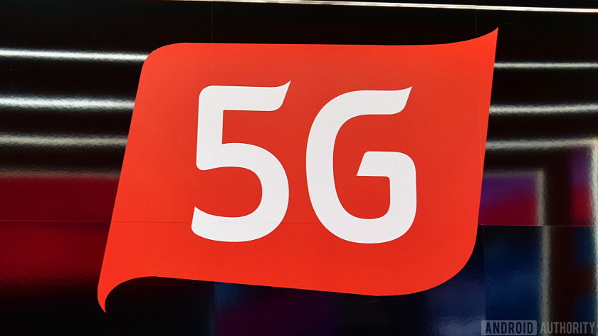 Red 5G logo