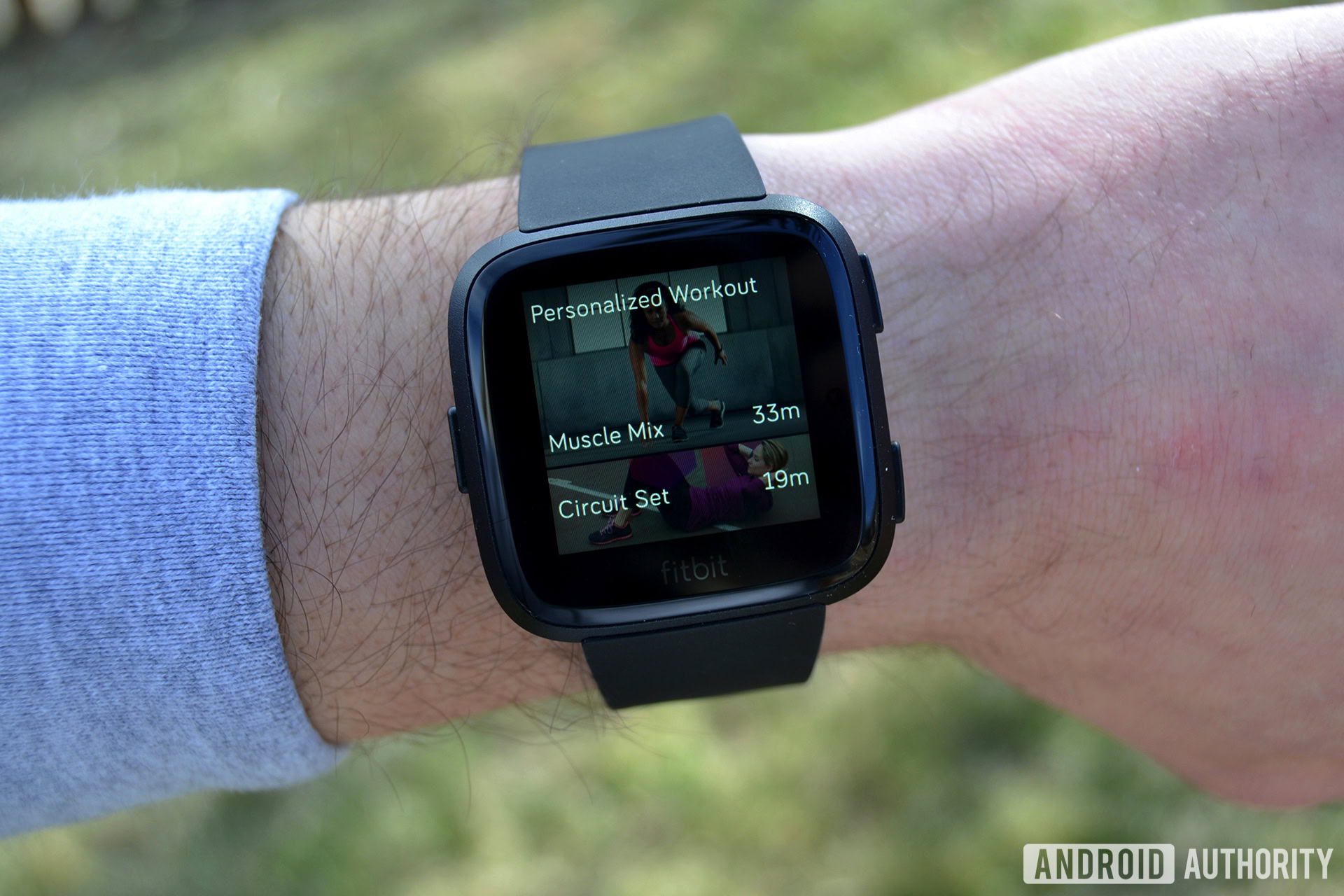 fitbit versa review