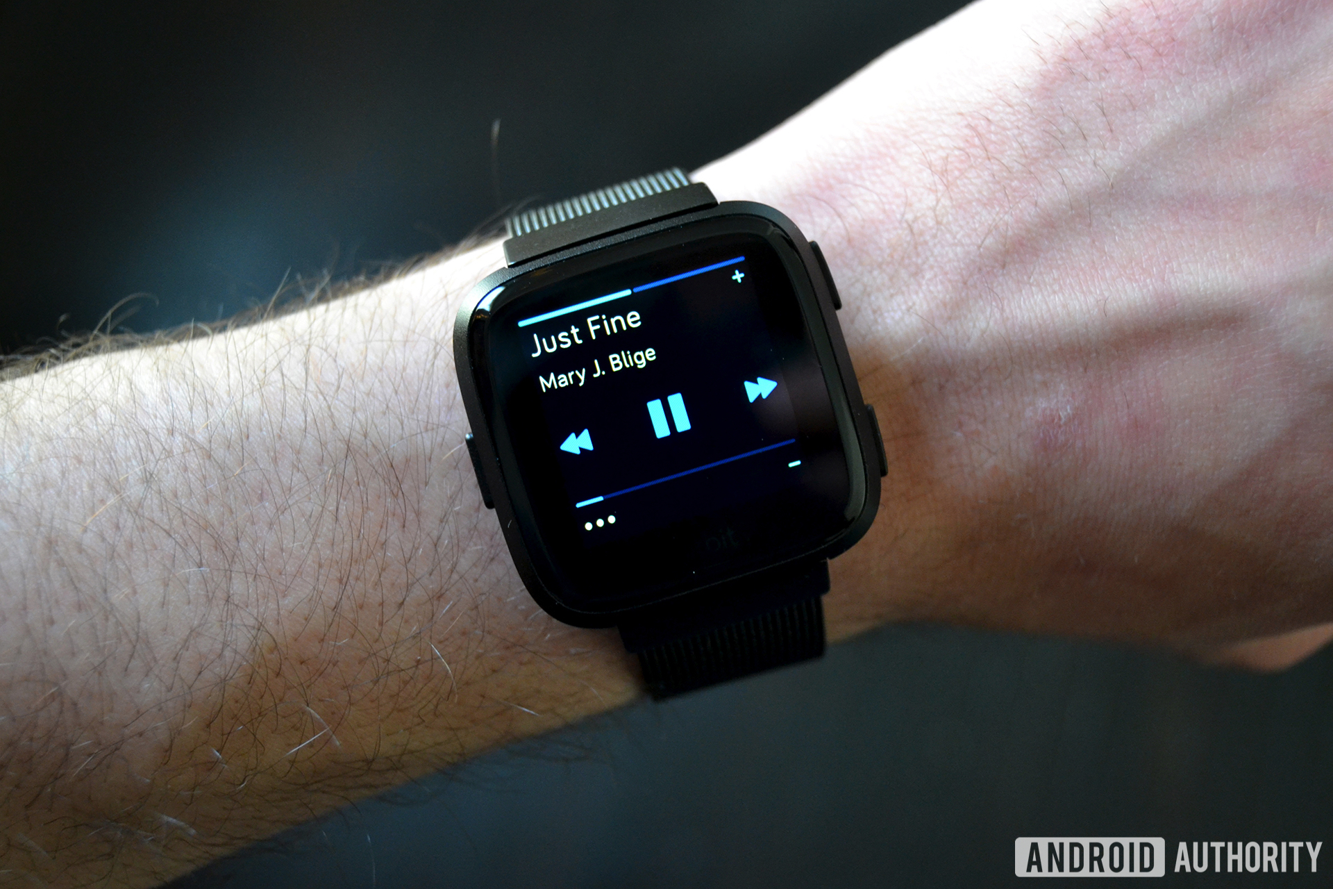 Fitbit Versa music controls