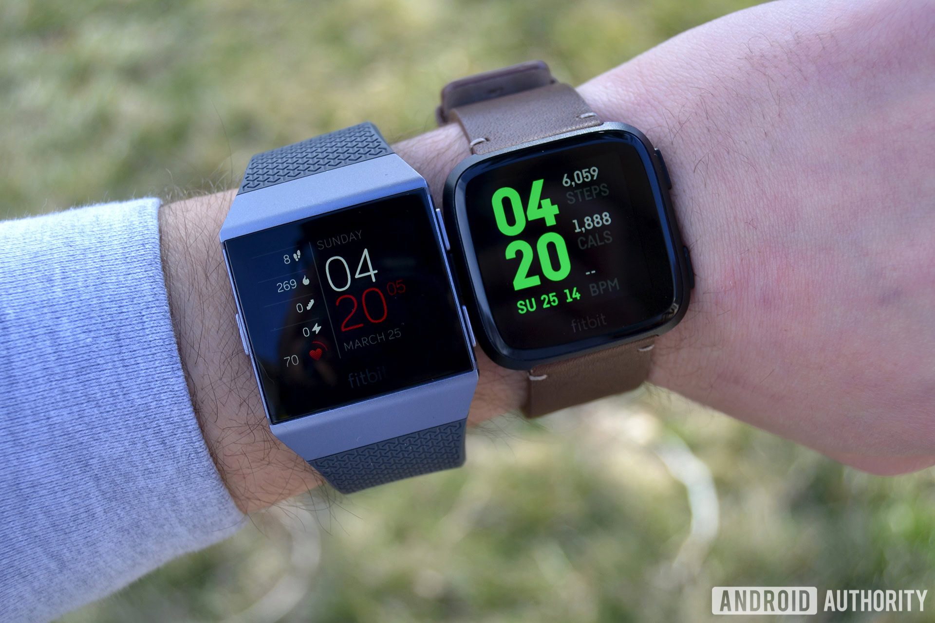 fitbit versa comparison with previous model