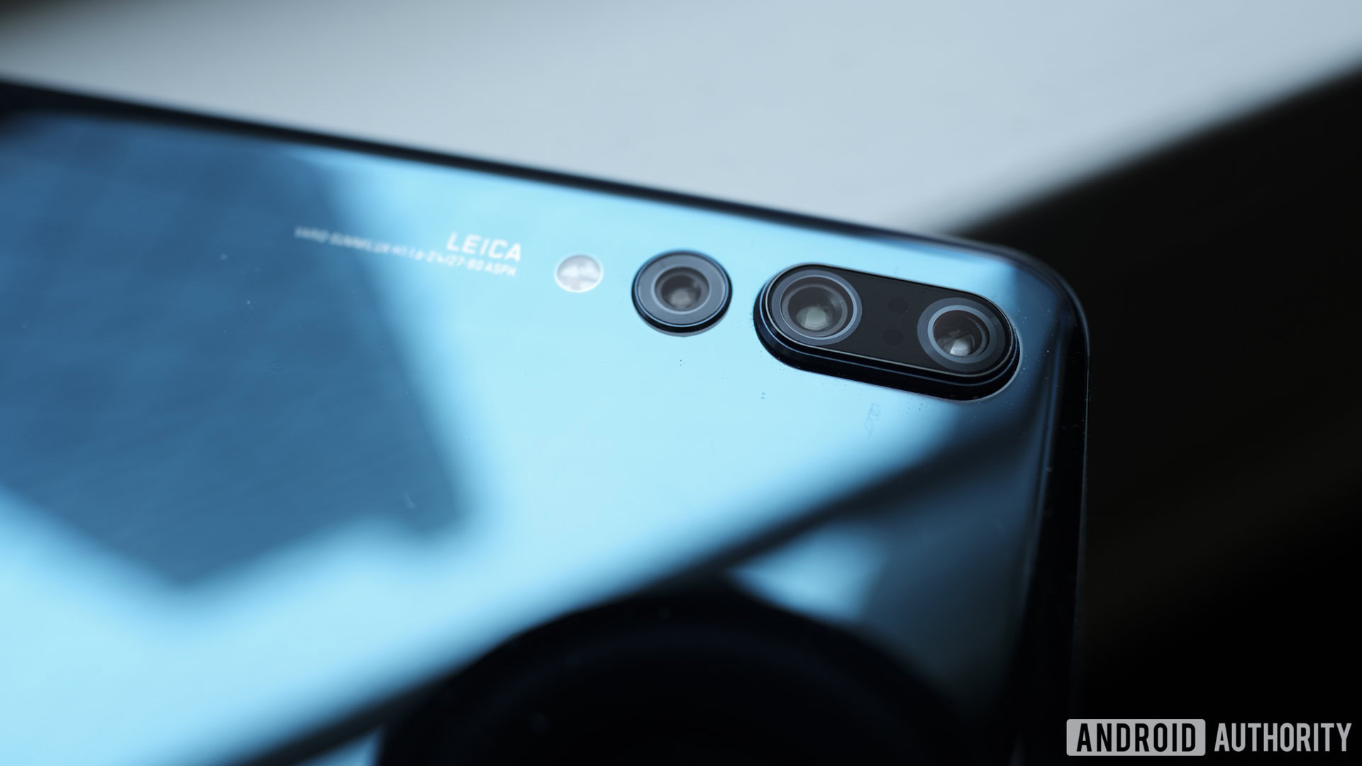 This Is The Best Look At Huawei P20 Pro So Far: Confirms The Leica Triple  Camera Setup 