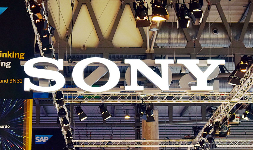 Sony logo - Sony review 2019