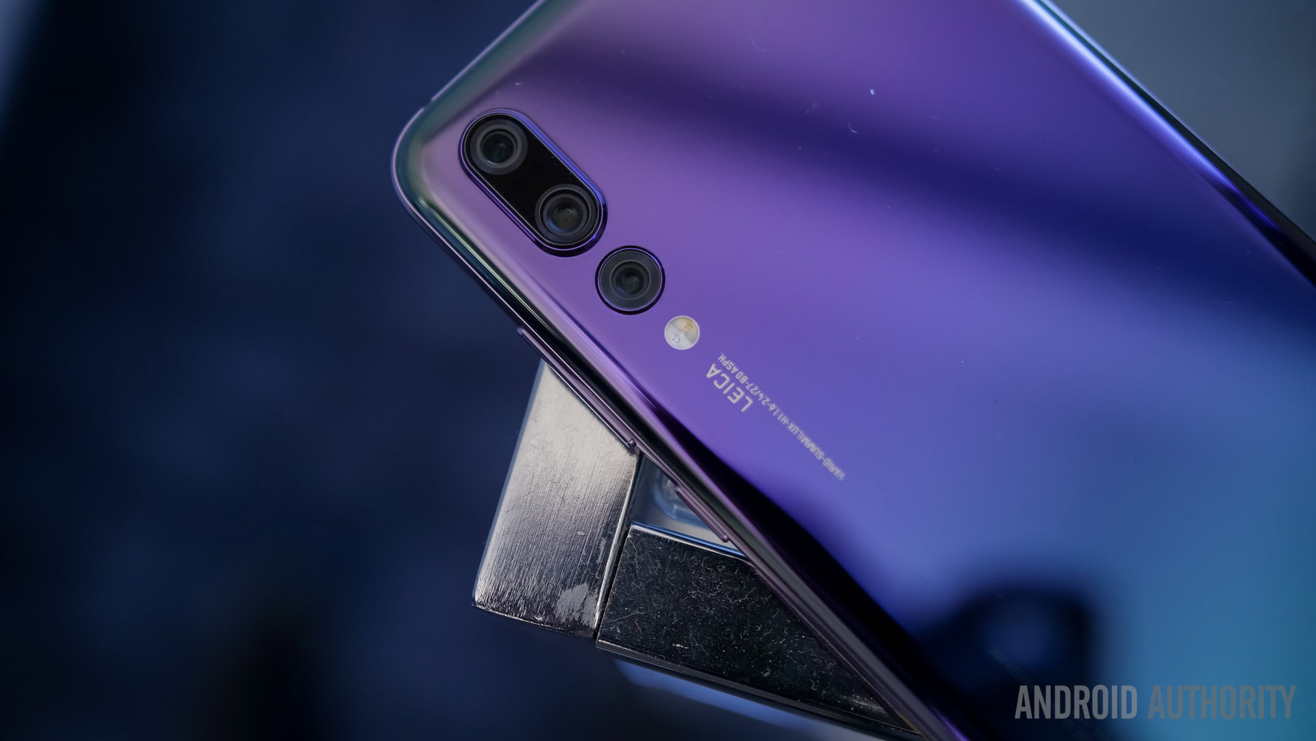 HUAWEI P20 Pro camera close in