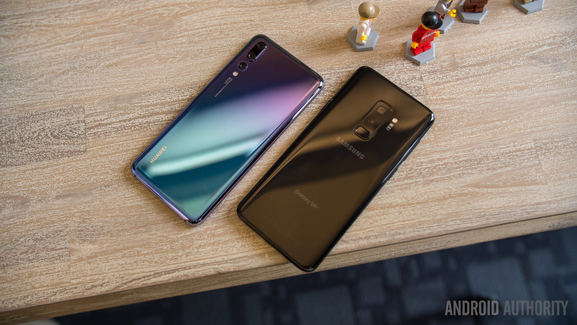 HUAWEI p20 pro vs samsung galaxy s9 plus back side