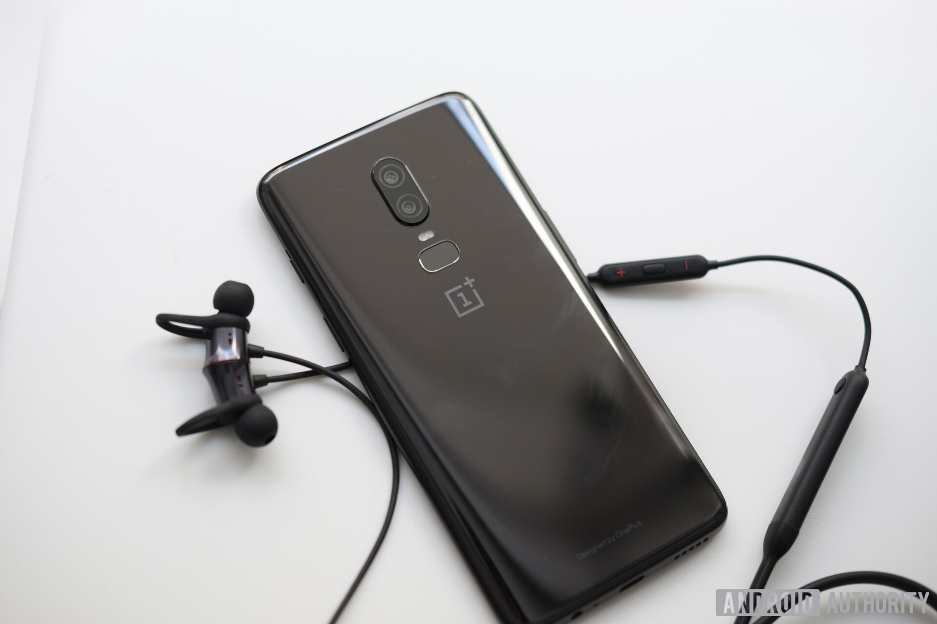 one plus bullets with black oneplus 6